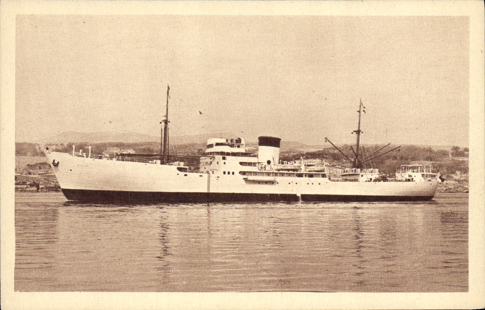 VINTAGE POSTCARD Company Fraissinet banana Ship Djobiba