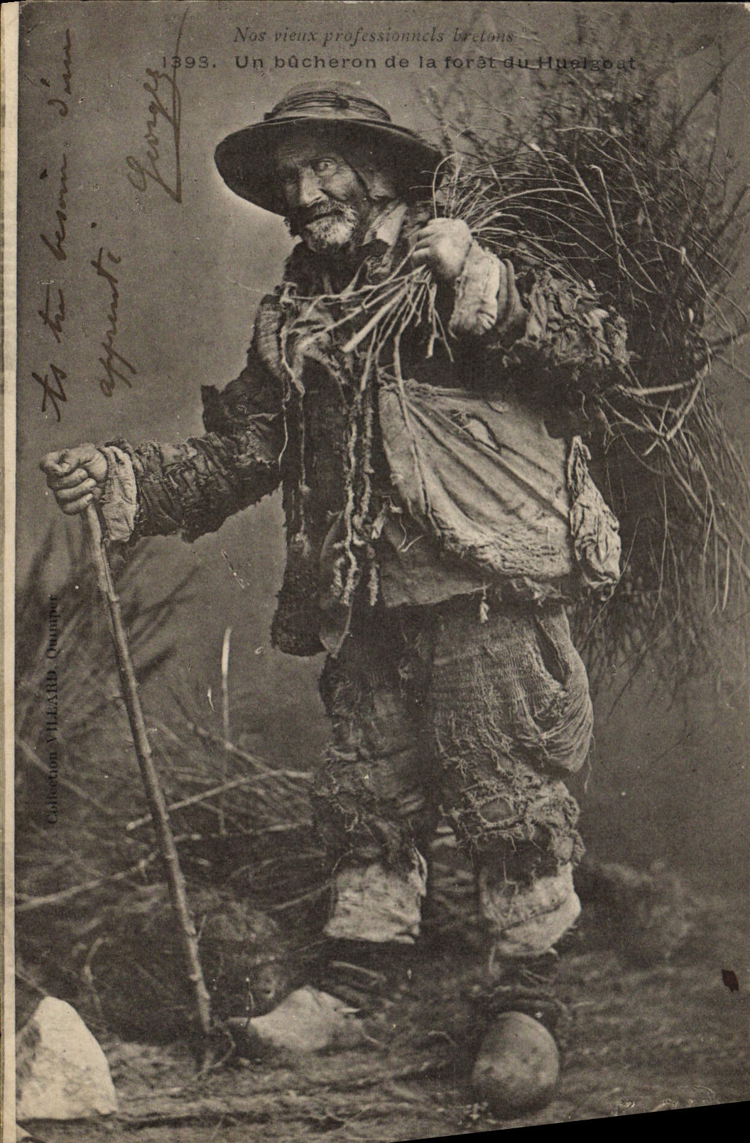 CPA Folklore Un bucheron de la foret de Hualgoat TOP