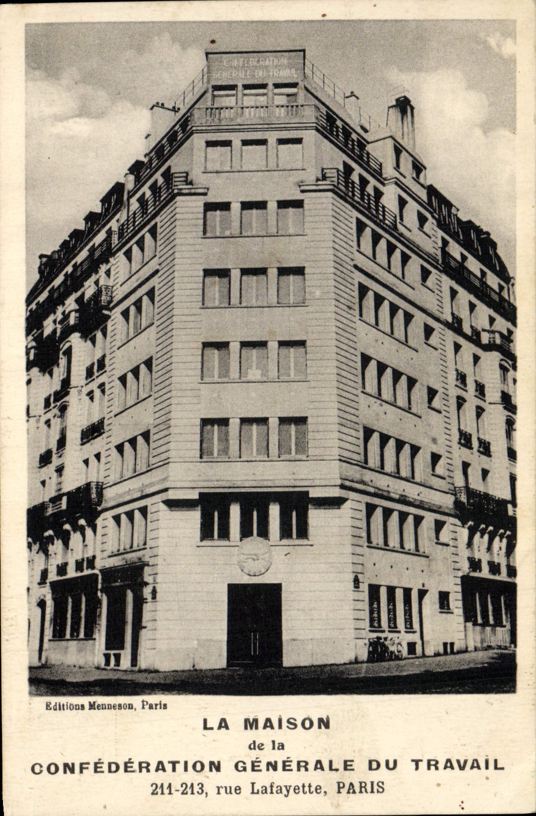 CPA La maison de la confederation Generale du Travail Rue Lafayette Paris CGT