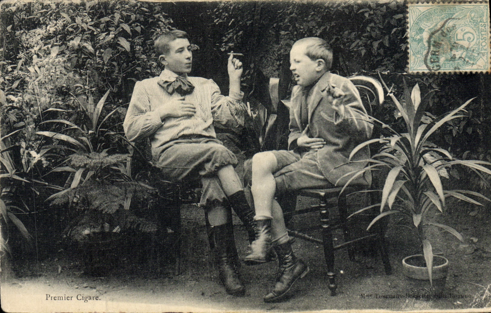 CPA Fantaisie Enfants Tabac Cigare 