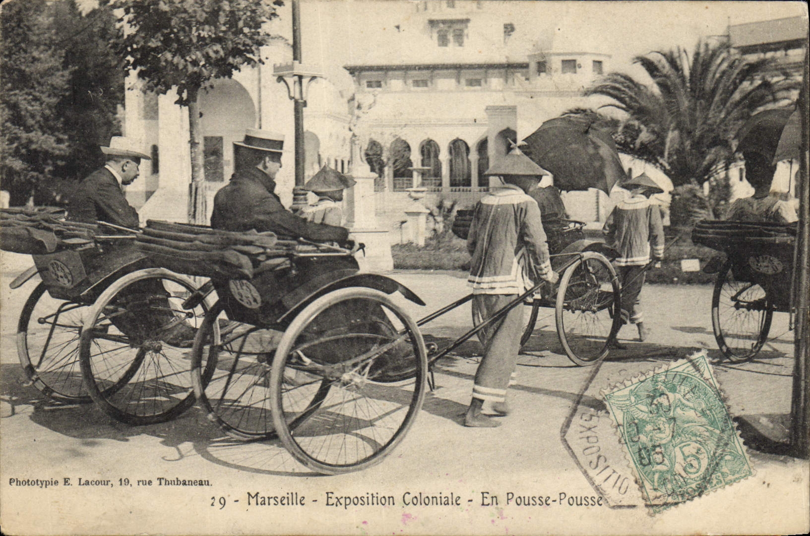 CPA Attelage Marseille Exposition coloniale En pousse pousse