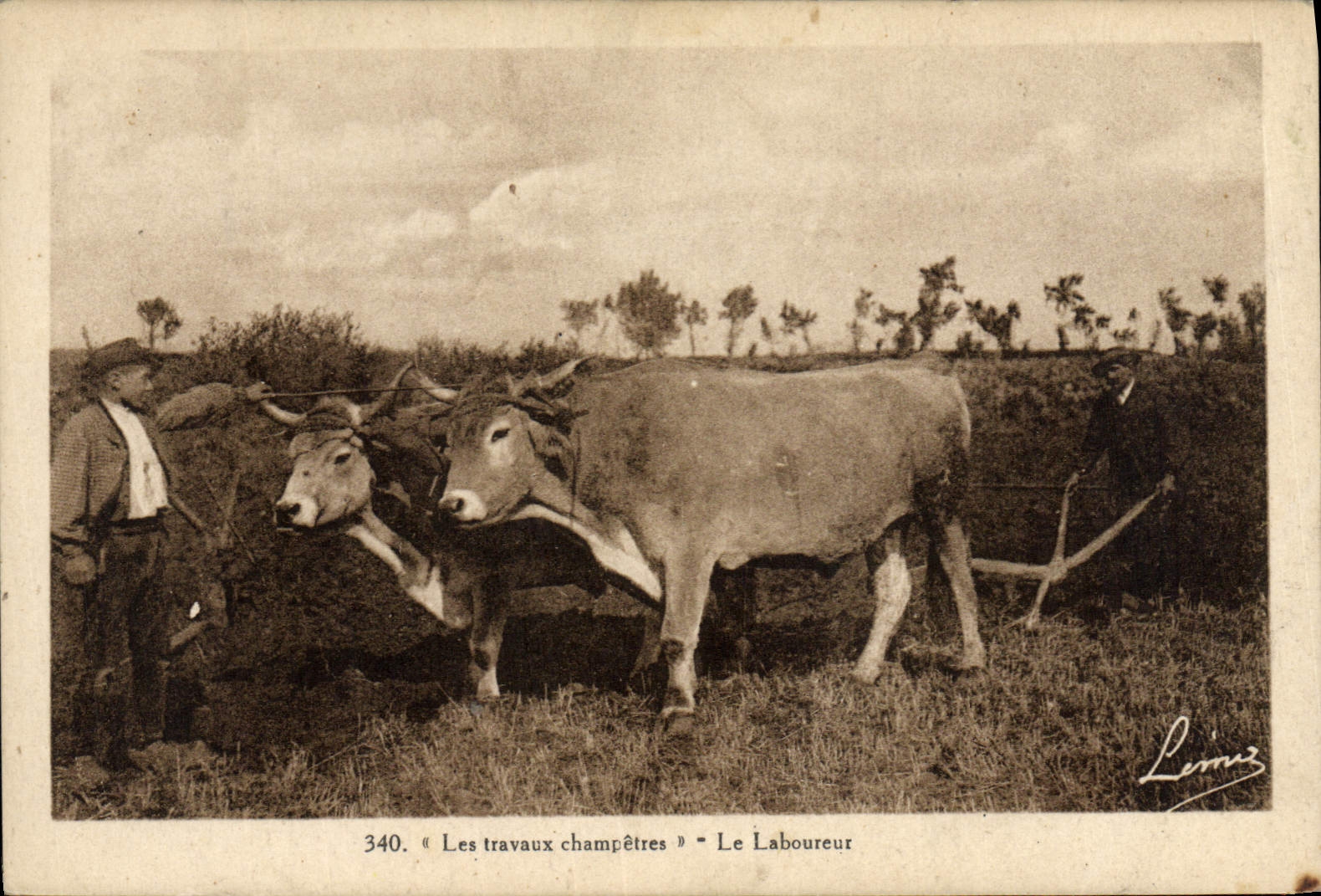 CPA Attelage Les travaux champetres le laboureur