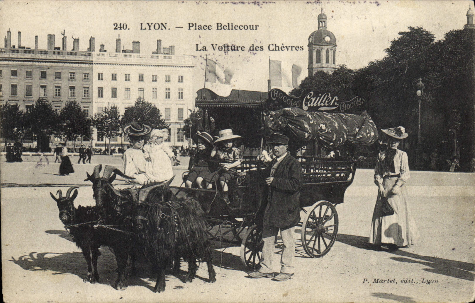VINTAGE POSTCARD Chevre Lyon Places Bellecour the car at the goats