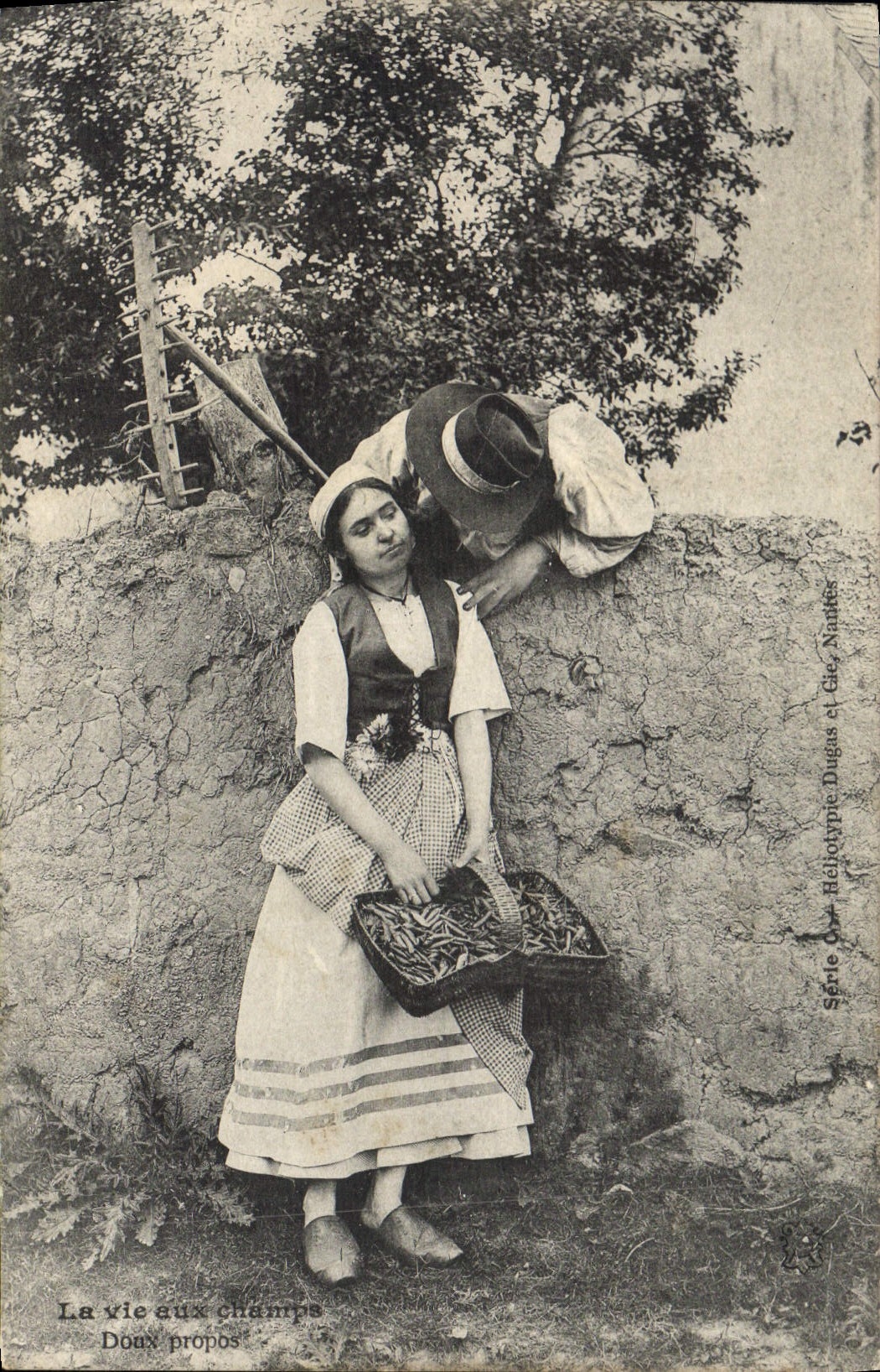 CPA Folklore la vie aux champs