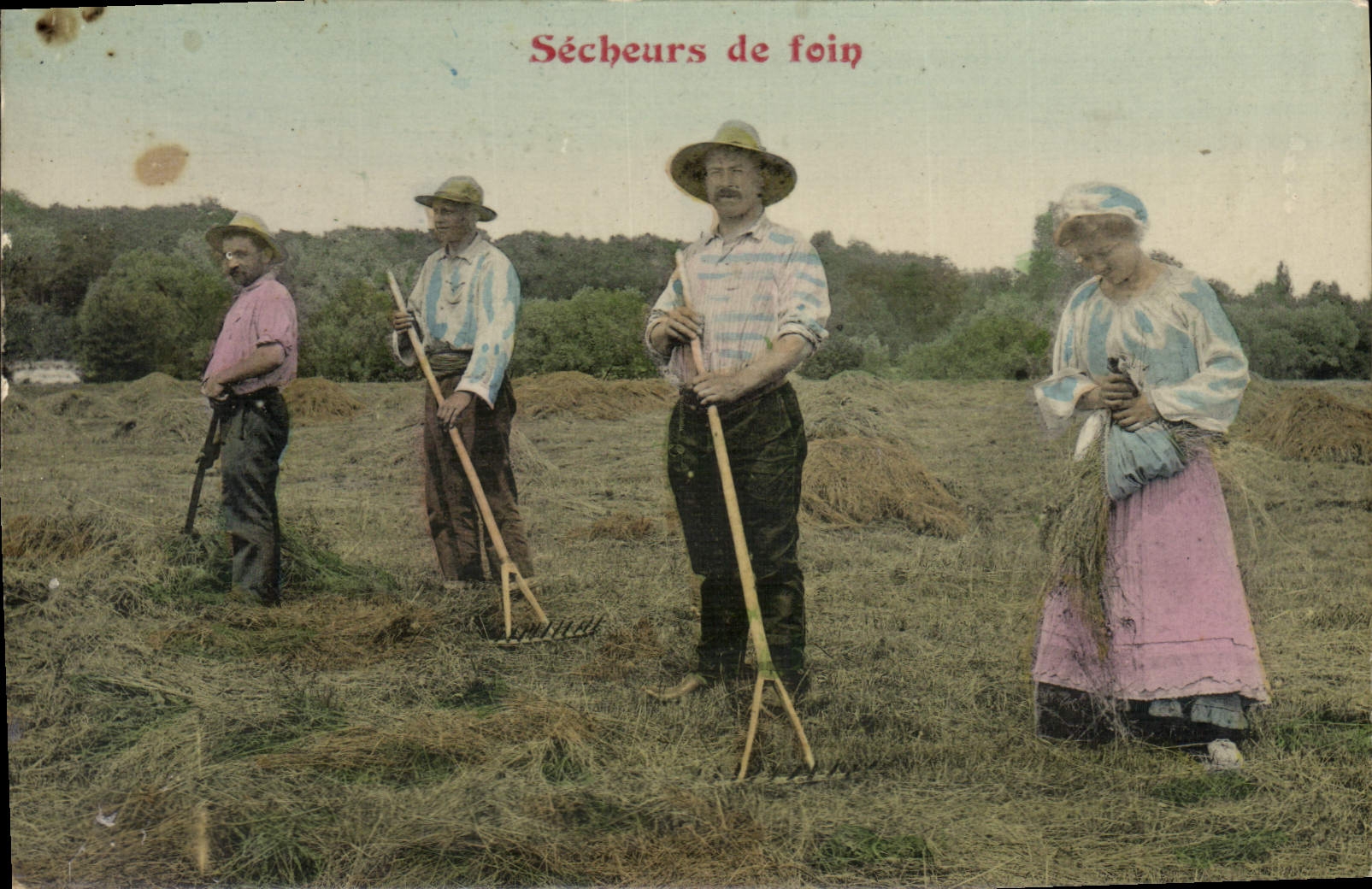 CPA Folklore Secheurs de foin