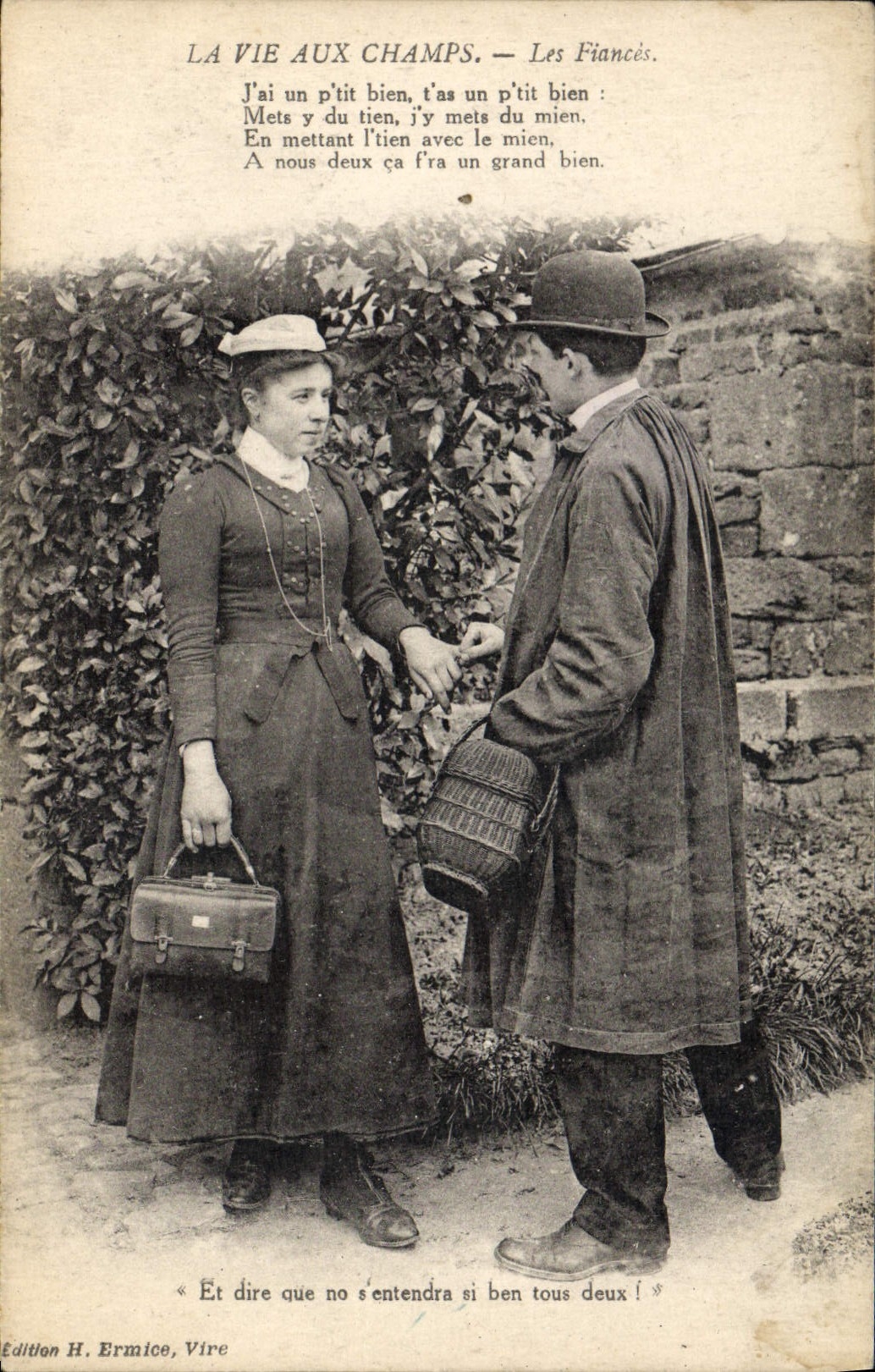 CPA Folklore Les fiances 