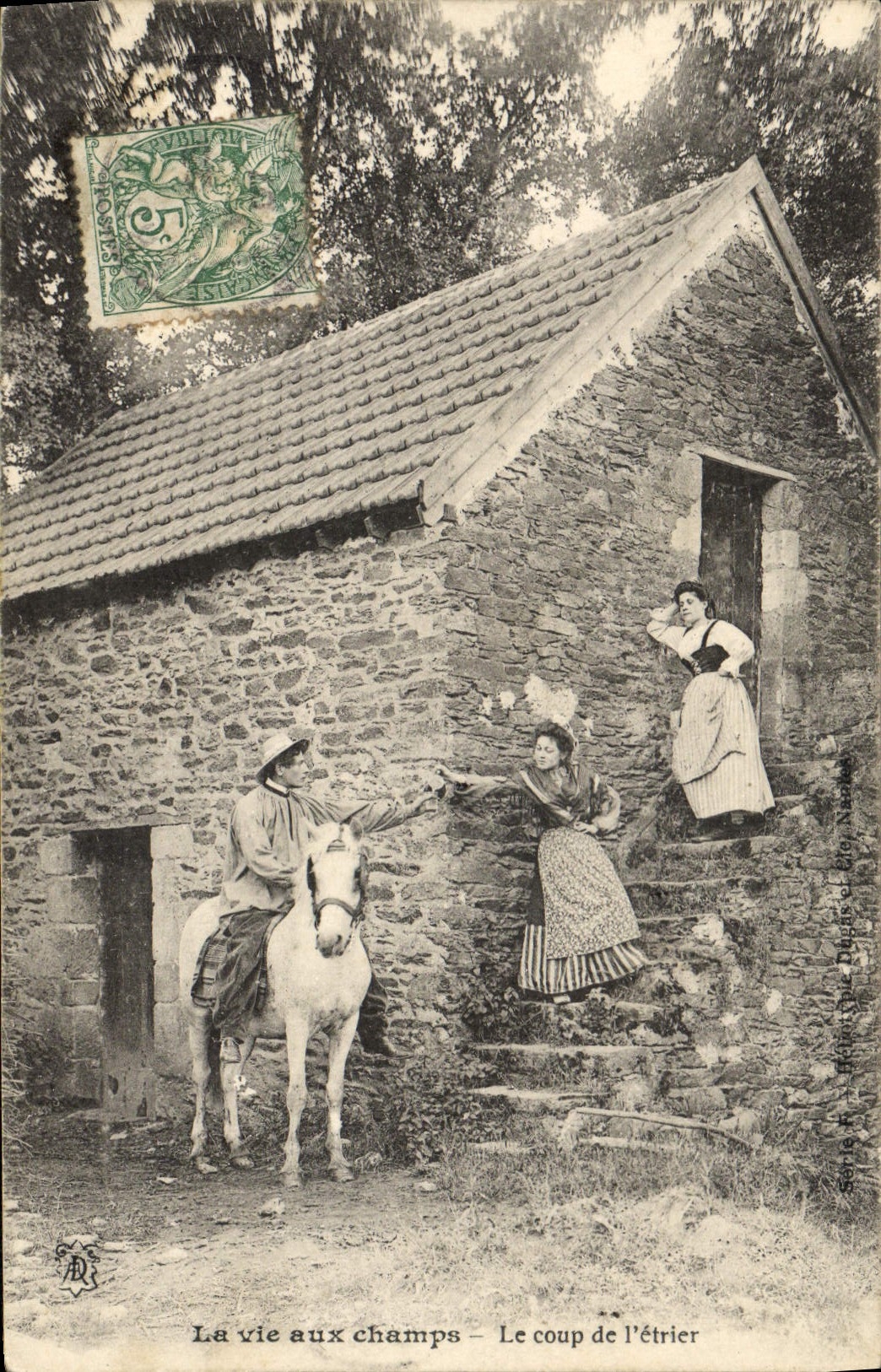 CPA Folklore La vie aux champs Le coup de l'etrier Cheval