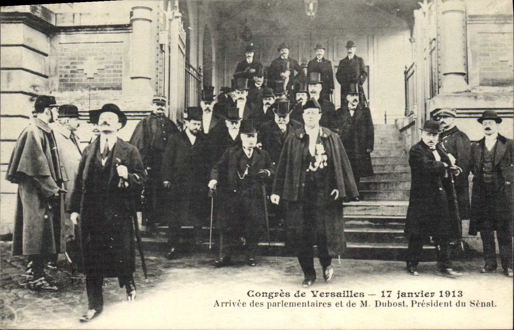 CPA Congres de Versailles 17 janvier 1913 Arrivee des Parlementaires et de M Dubost President du Senat