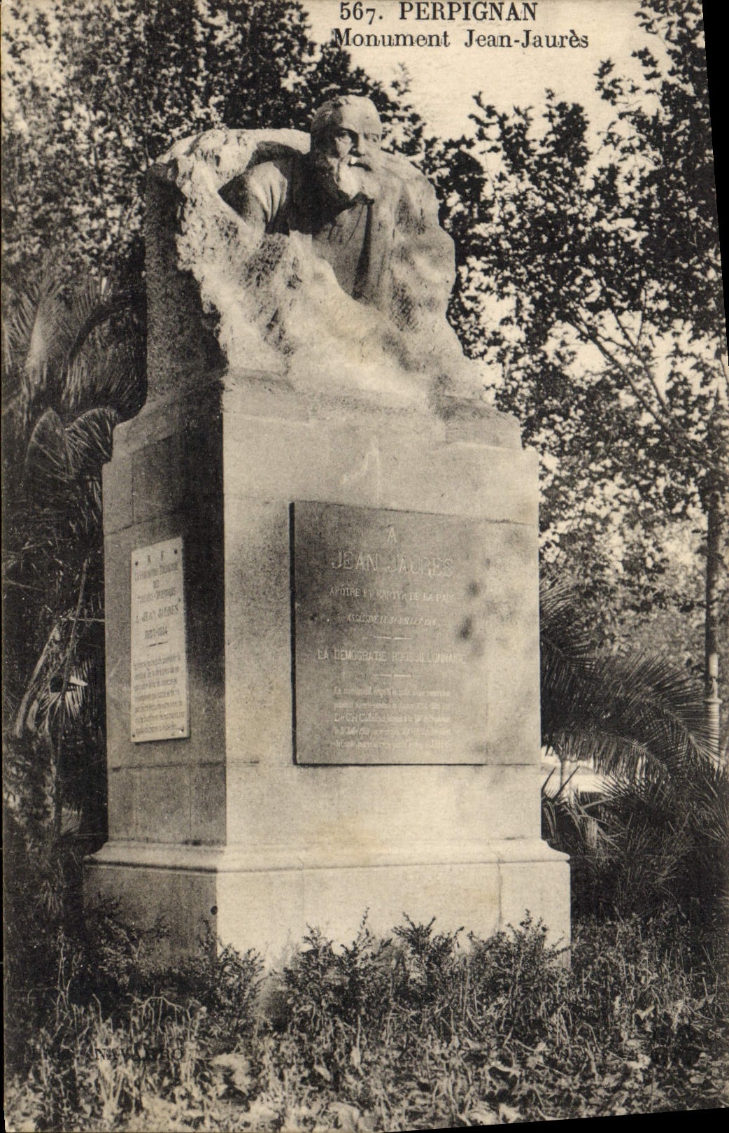 CPA Perpignan Monument Jean Jaures 
