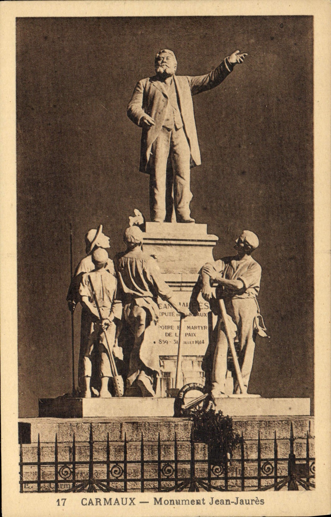 CPA Carmaux Monument Jean Jaures 
