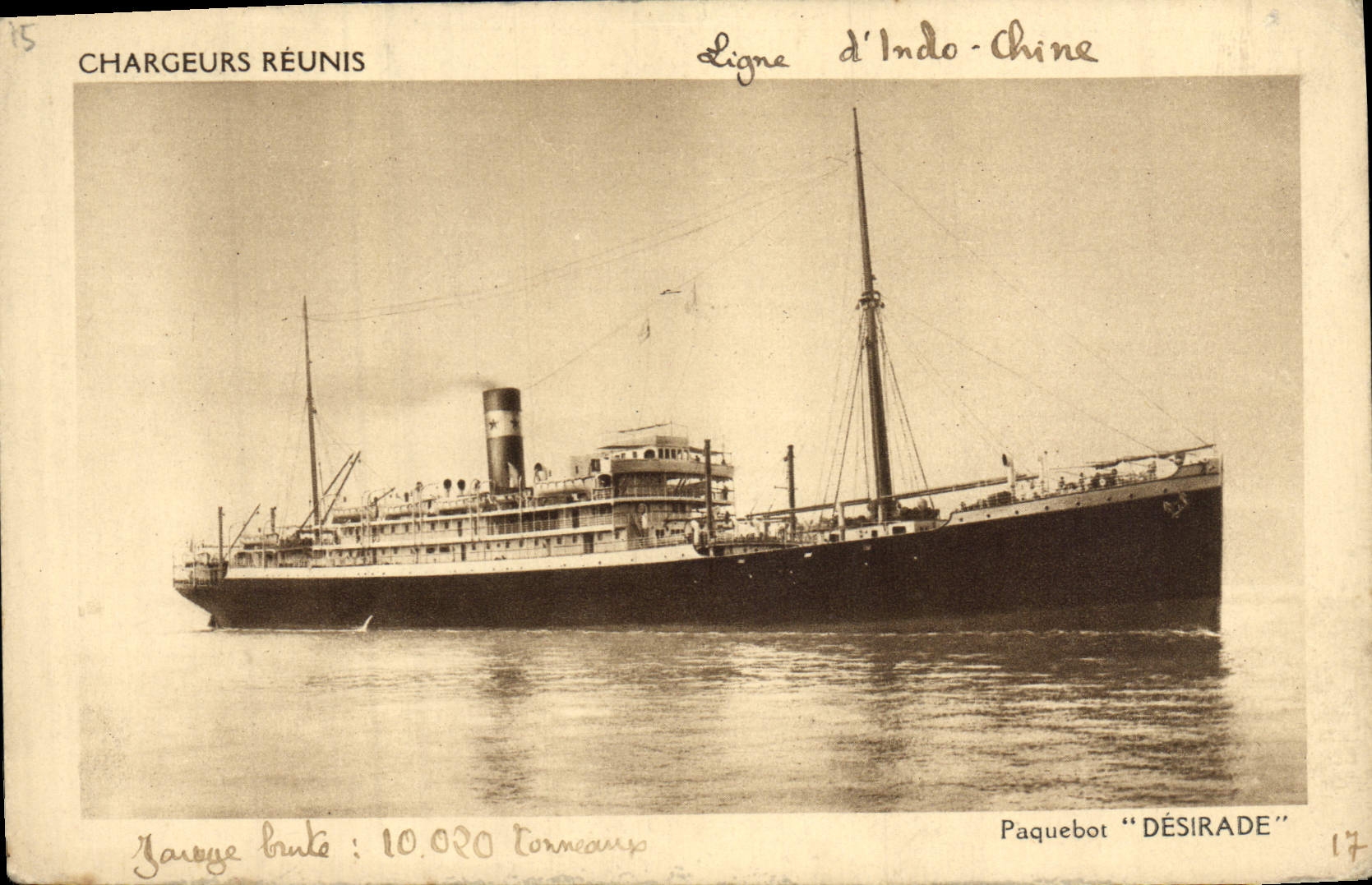 VINTAGE POSTCARD Boat Steamer Desirade Reunios Chargers