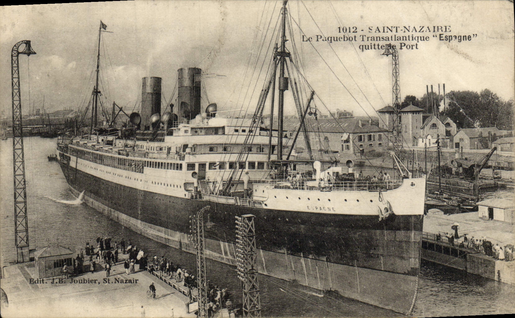 VINTAGE POSTCARD Boat Transatlantic liner Spain Saint-Nazaire