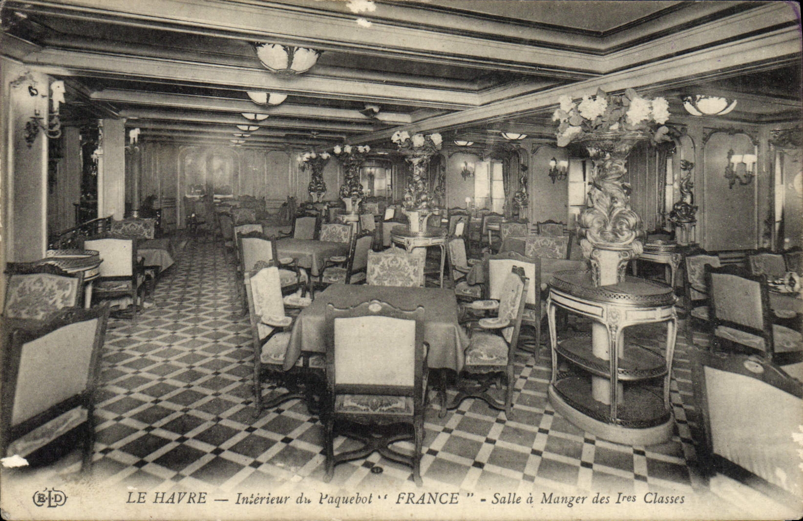 CPA Bateau Paquebot France Salle a manger Le Havre 