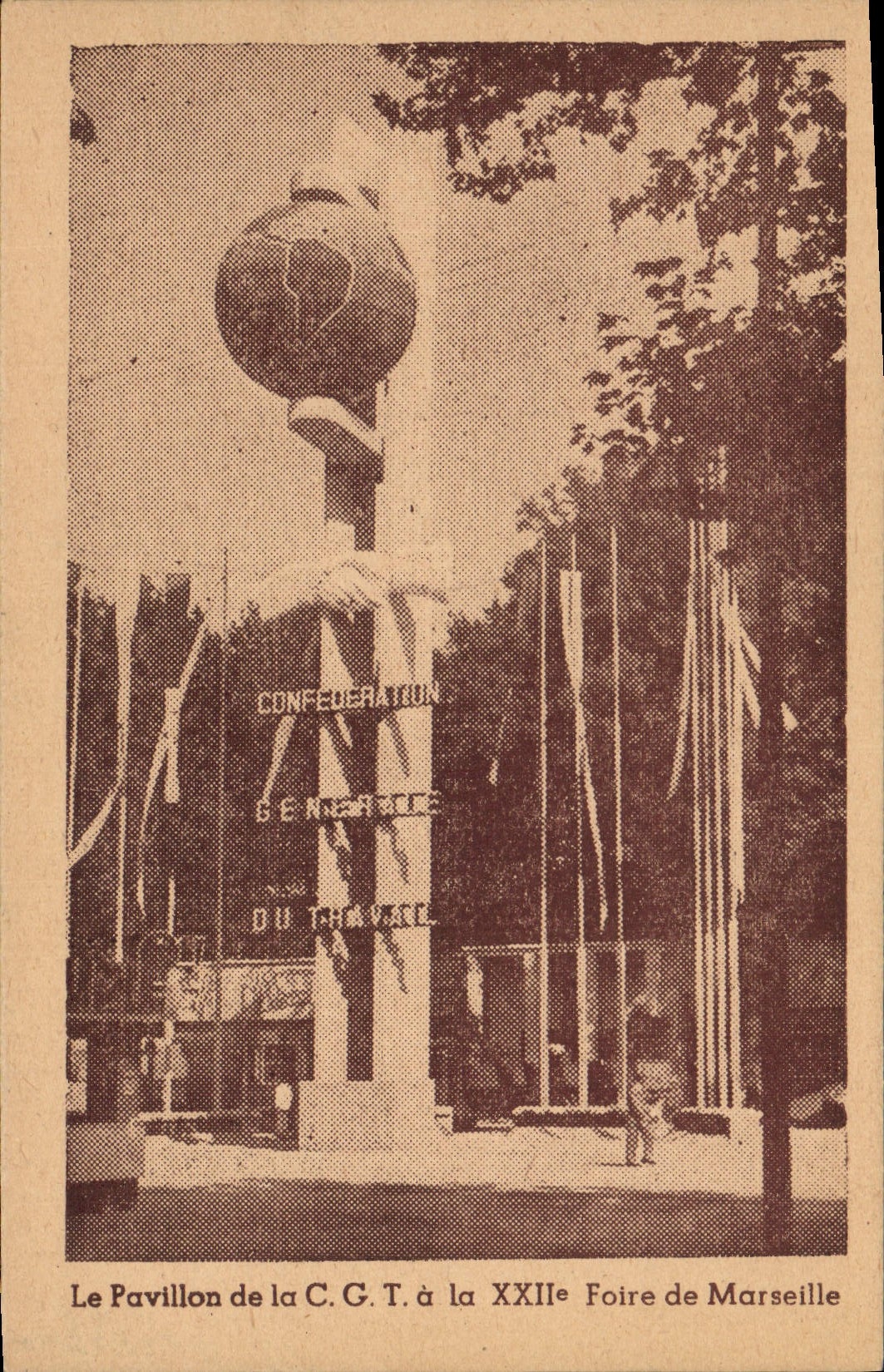 CPA Pavillon de la CGT a la XXII Foire de Marseille
