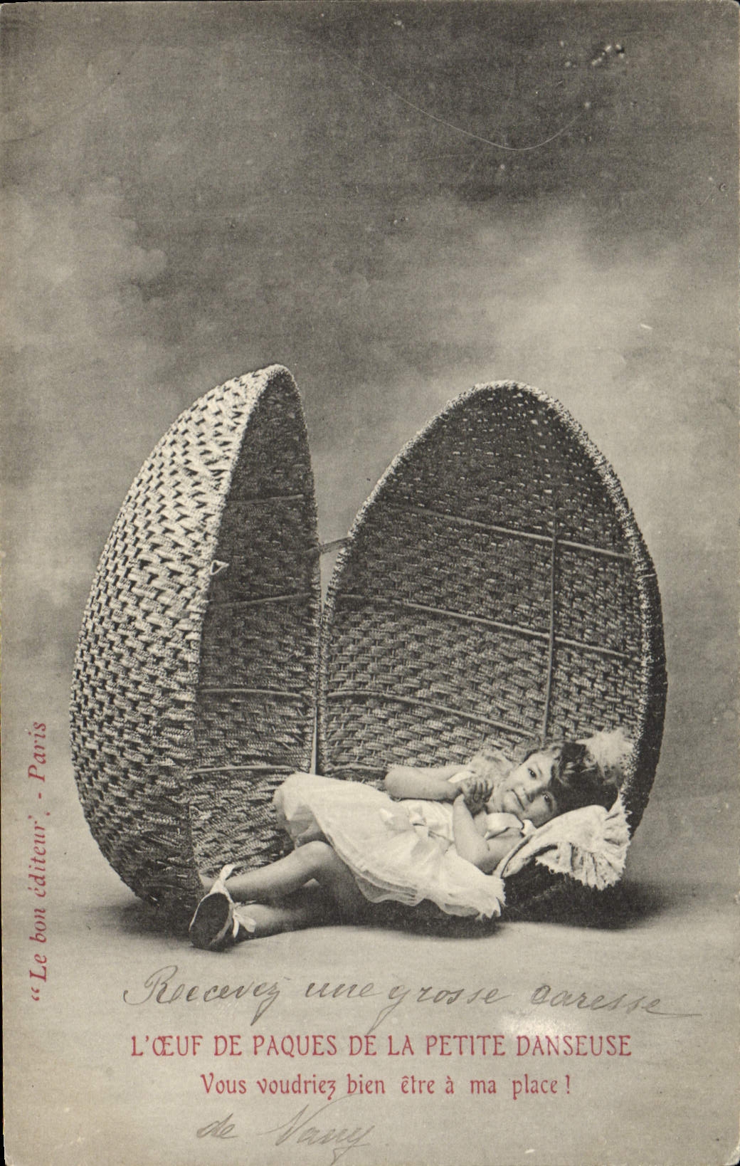 VINTAGE POSTCARD Danse the Easter egg of the small dancer You would like to be has my place