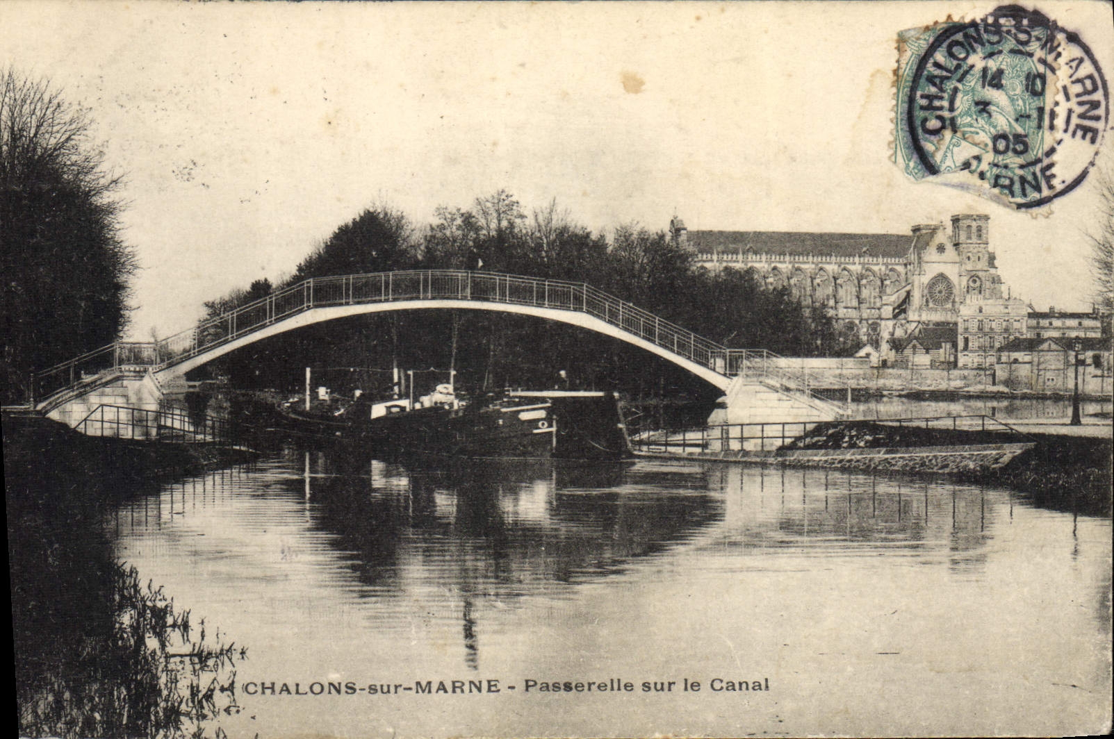 VINTAGE POSTCARD Trawl-nets on the Marne Footbridge on the canal Barge Boat