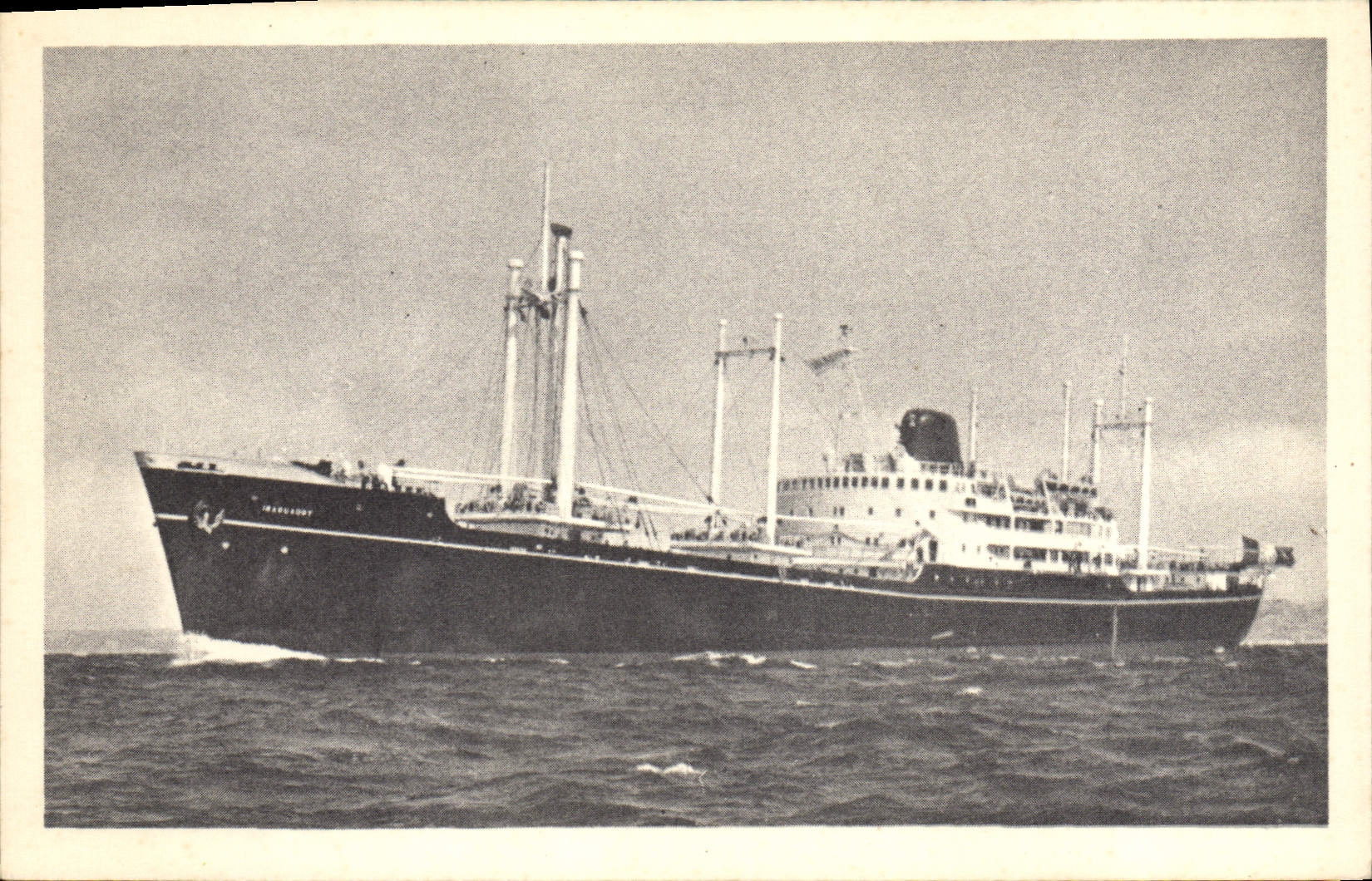 CPA Bateau Paquebot Compagnie des Messageries Maritimes Euphrate Gange Iraouaddy