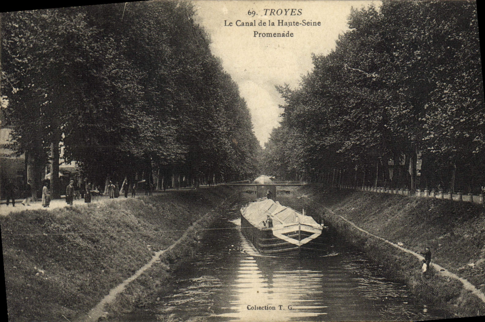 CPA Bateau Peniche Troyes Le canal de la Haute Seine Promenade 