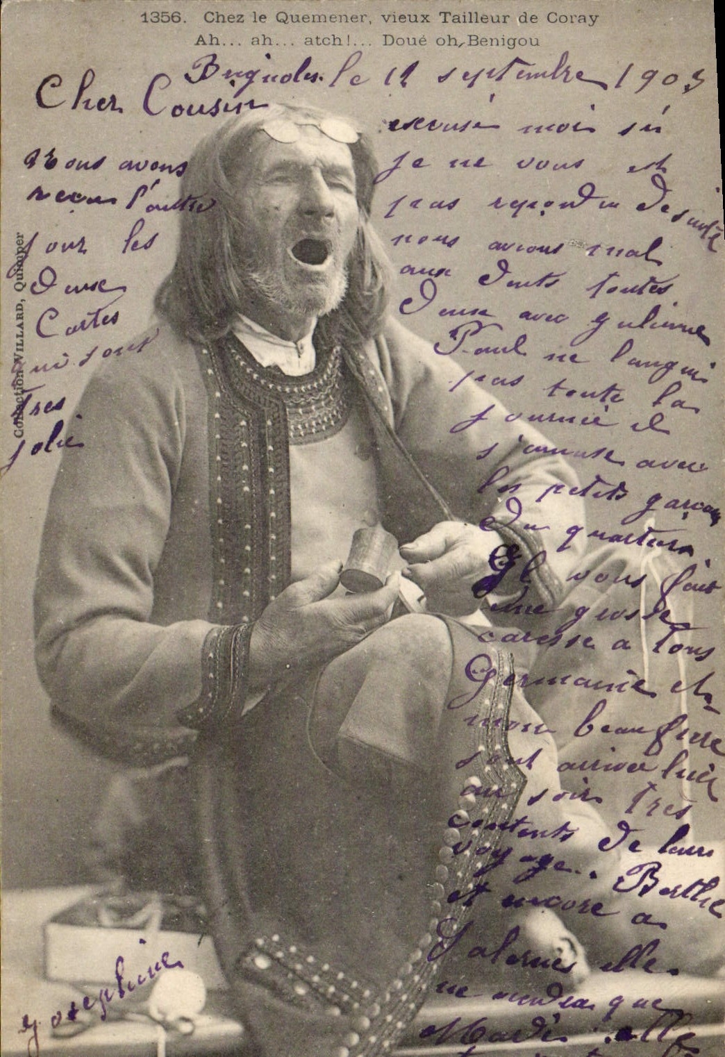 CPA Folklore Chez le Quemener Vieux tailleur de Coray 