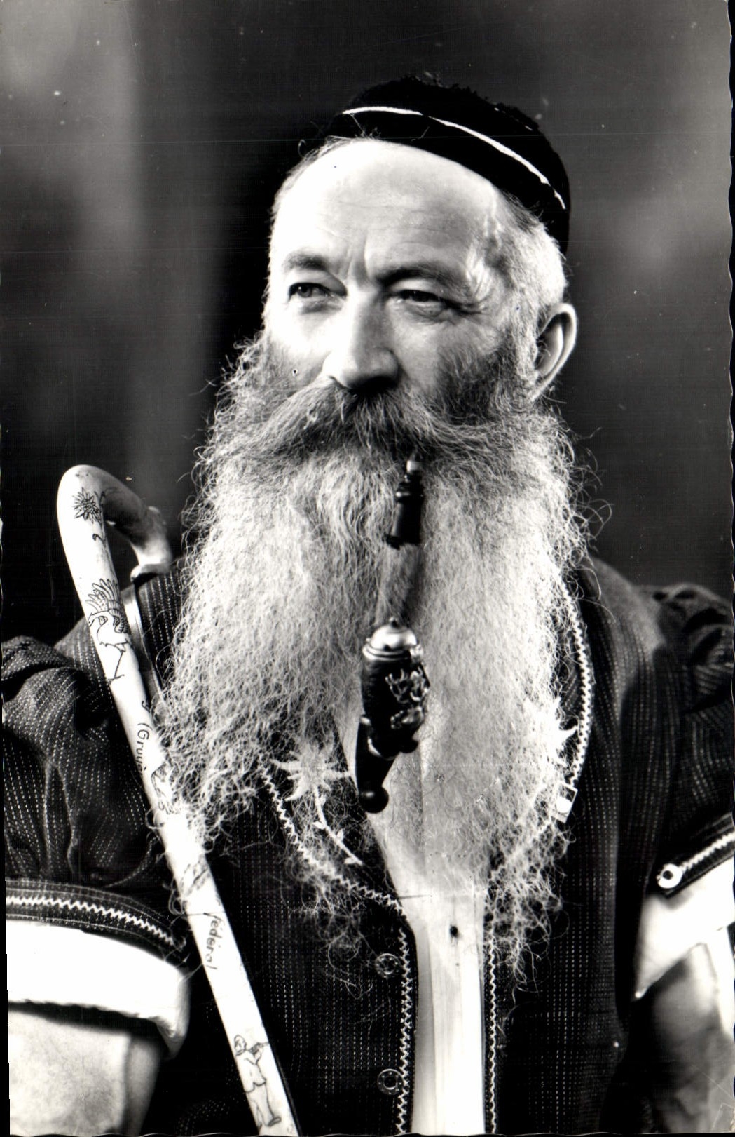 CPM Folklore Tabac Armaillis de la Gruyere Pipe