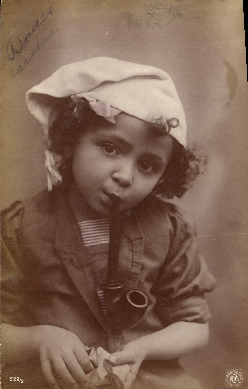 CPA Folklore Tabac Enfant Pipe