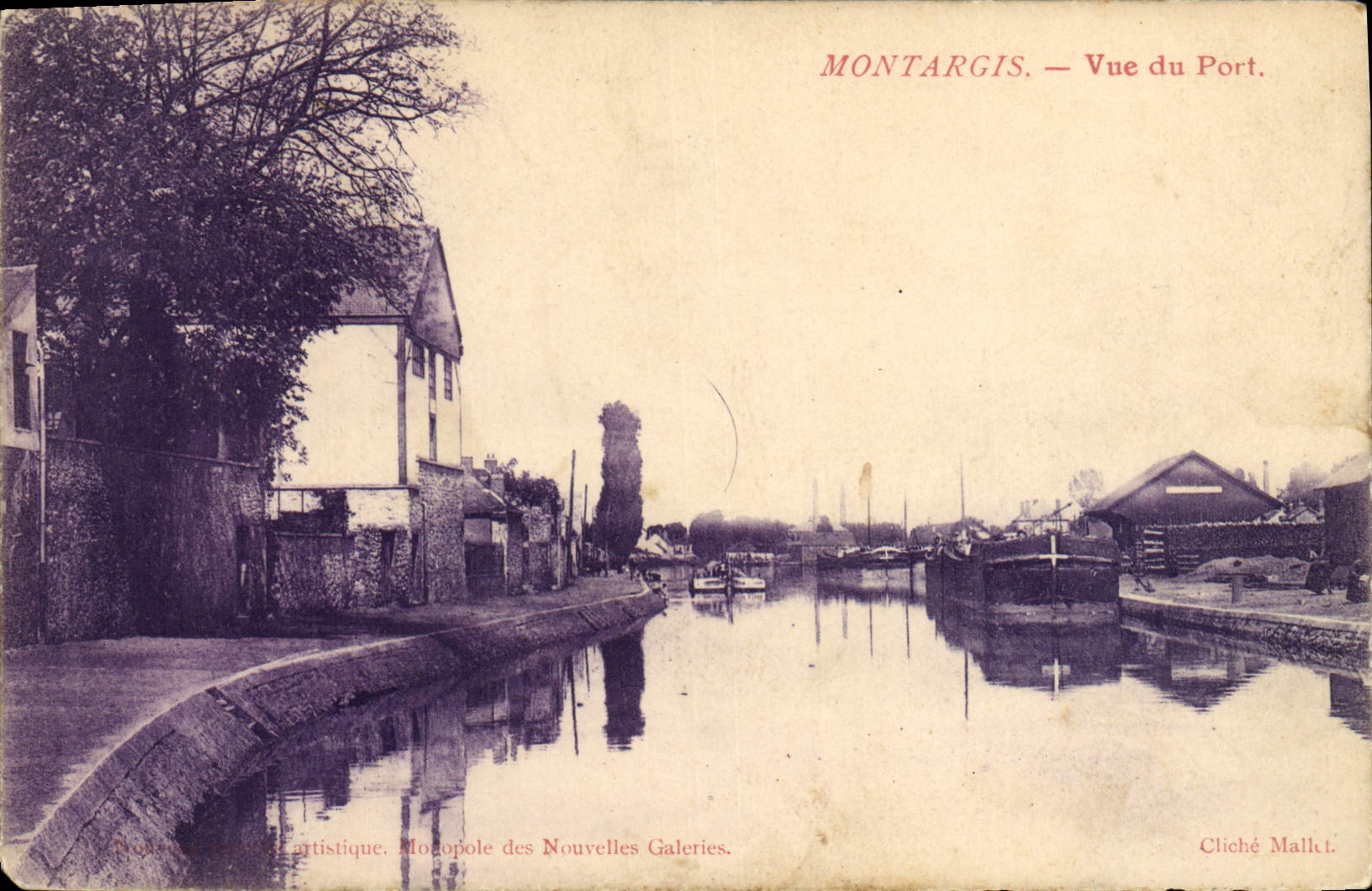 VINTAGE POSTCARD Boat Montargis Barge Seen of the port