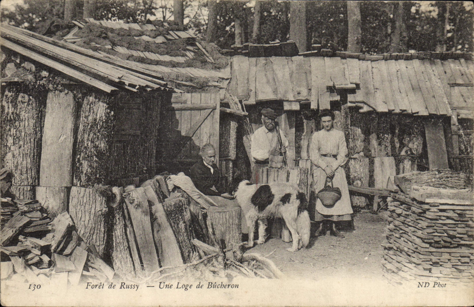 CPA Folklore Foret de Russy Une loge de bucheron 