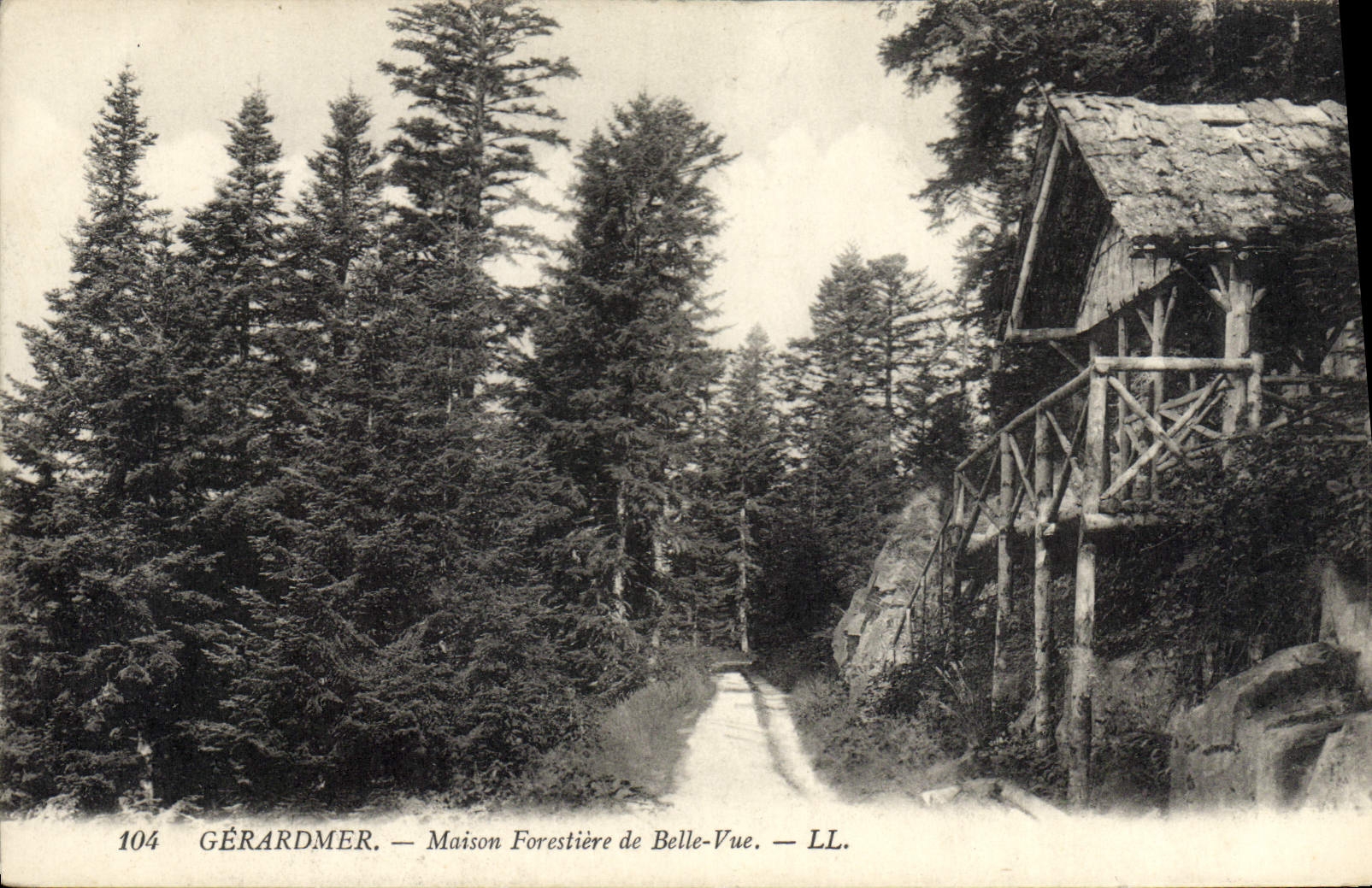 CPA Foret Gerardmer Maison forestiere de Belle Vue 