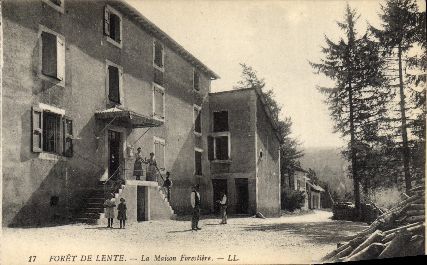 VINTAGE POSTCARD Drill Drill of Slow the House forestiere