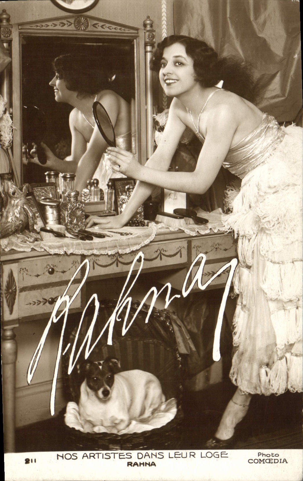 MODERN CARD Cinema Rahna Dog