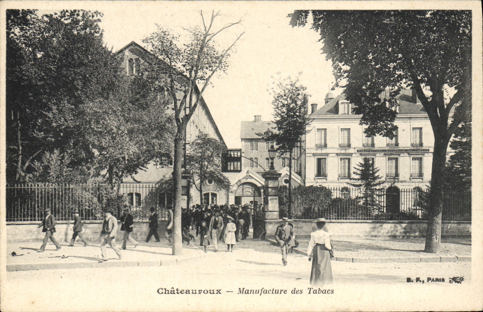 VINTAGE POSTCARD Tobacco Chateauroux Tobacco factory