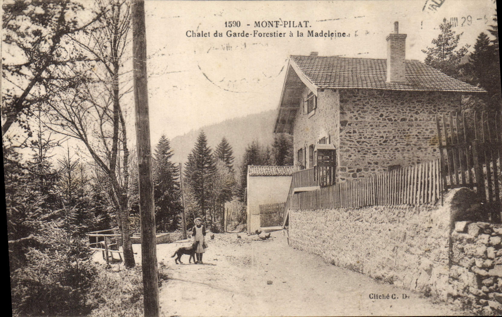 VINTAGE POSTCARD Drill Mount Pilat Country cottage of the forester in the Madeleine