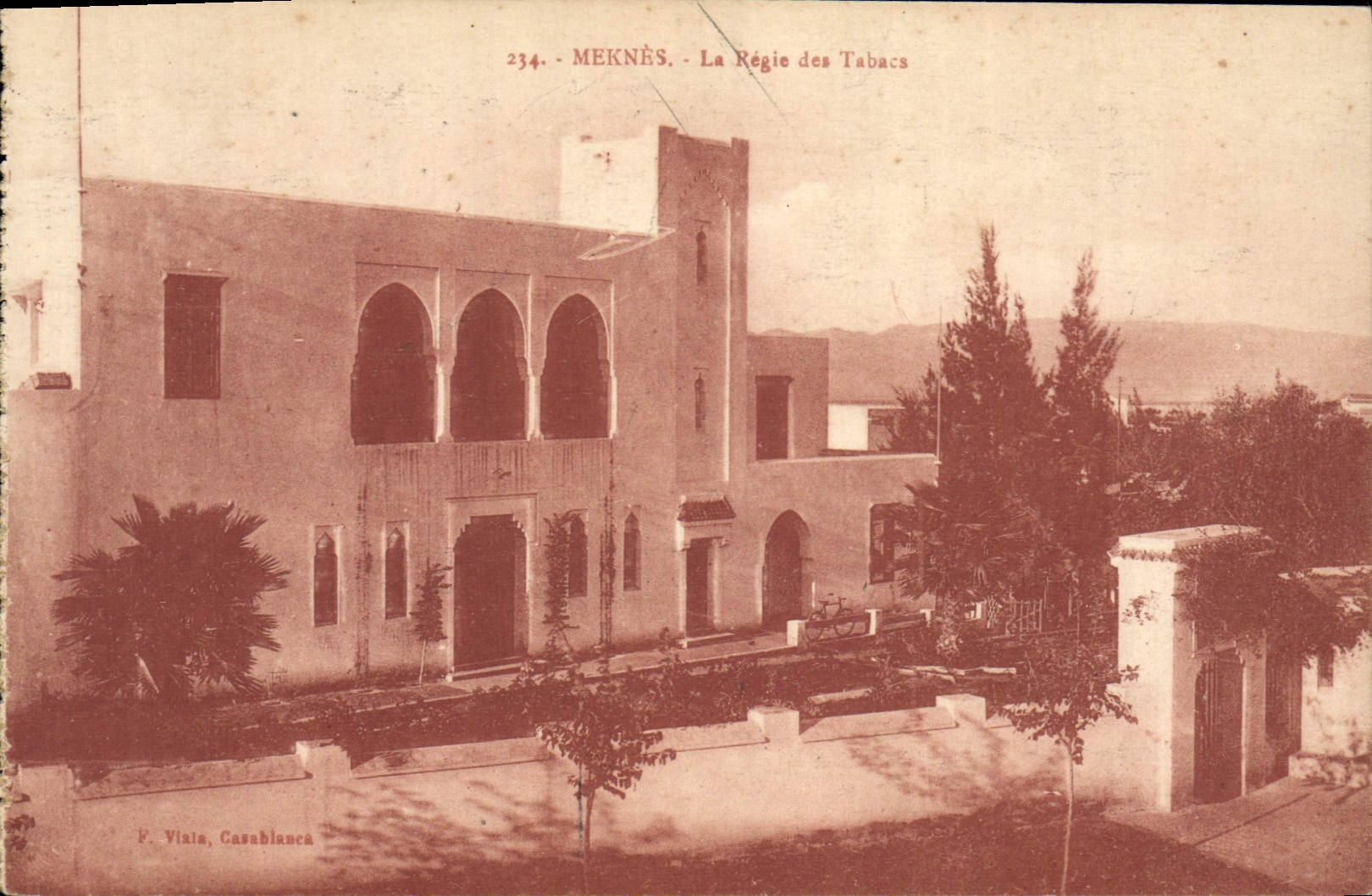 VINTAGE POSTCARD Meknes the control of the tobaccos