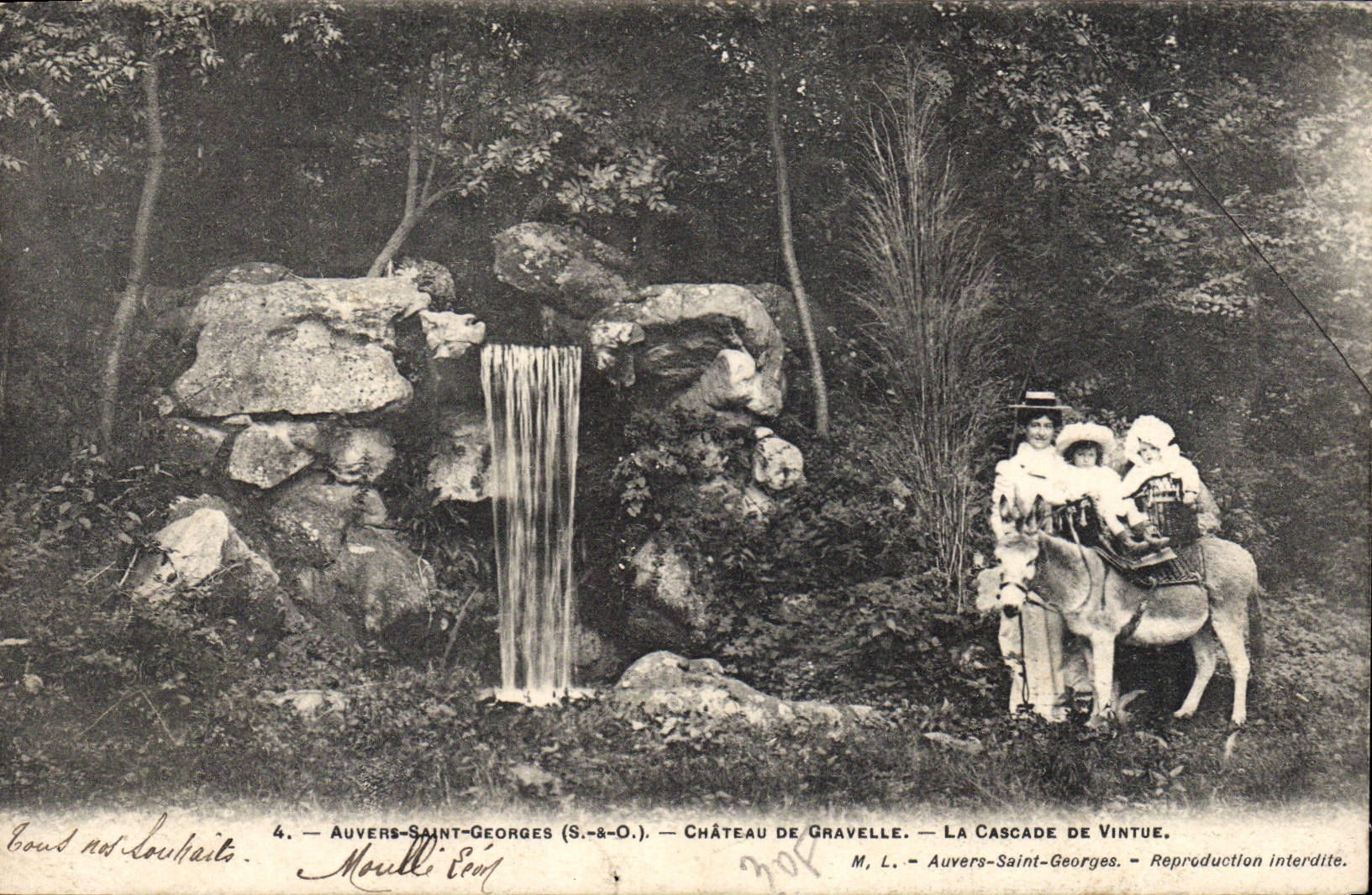 CPA Ane Mule Auvers Saint Georges Chateau de Gravelle La cascade de Vintue