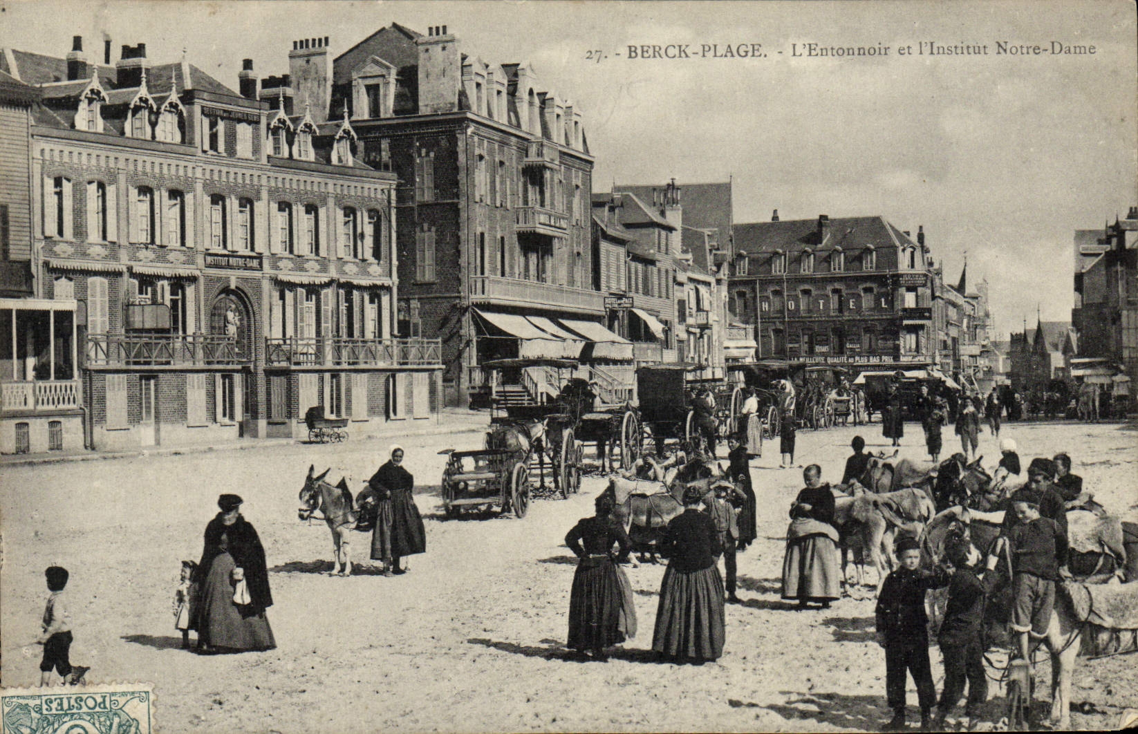 CPA Ane Mule Berck Plage L'entonnoir et l'Institut Notre Dame