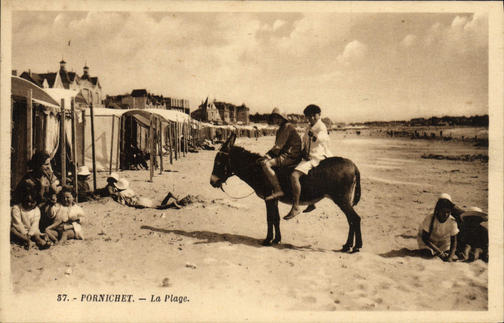 CPA Ane Mule Pornichet La plage 
