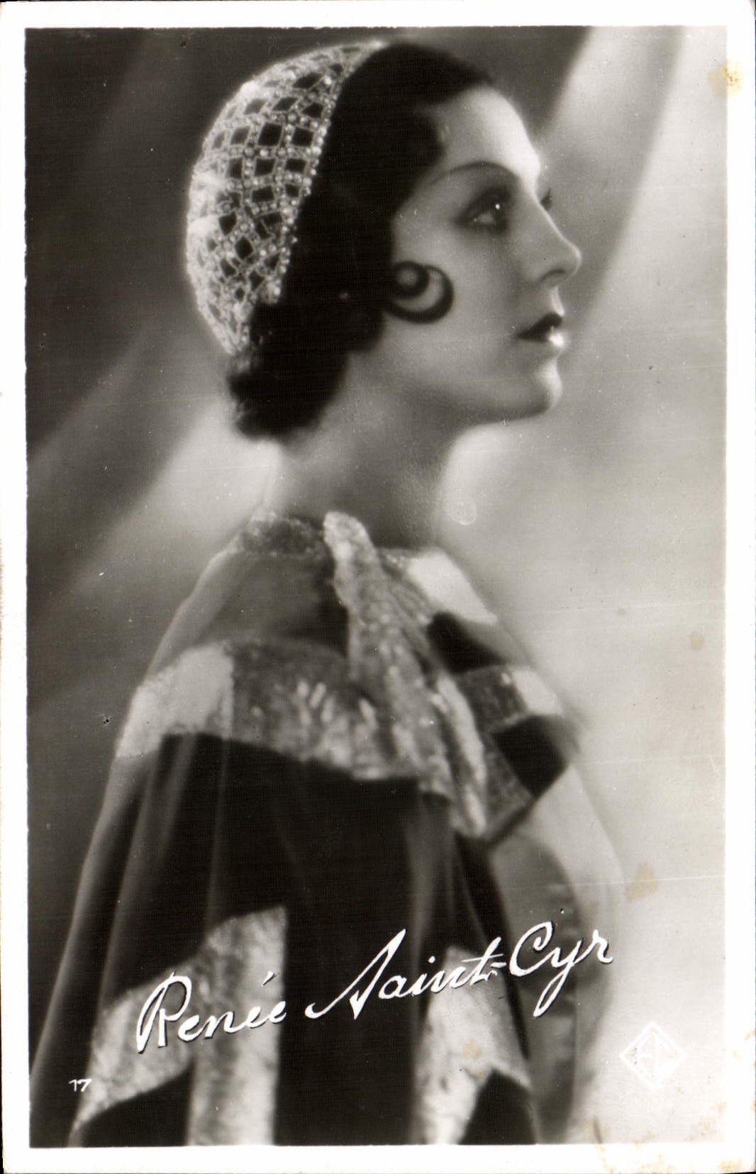 CPM Cinema Renee Saint-Cyr 