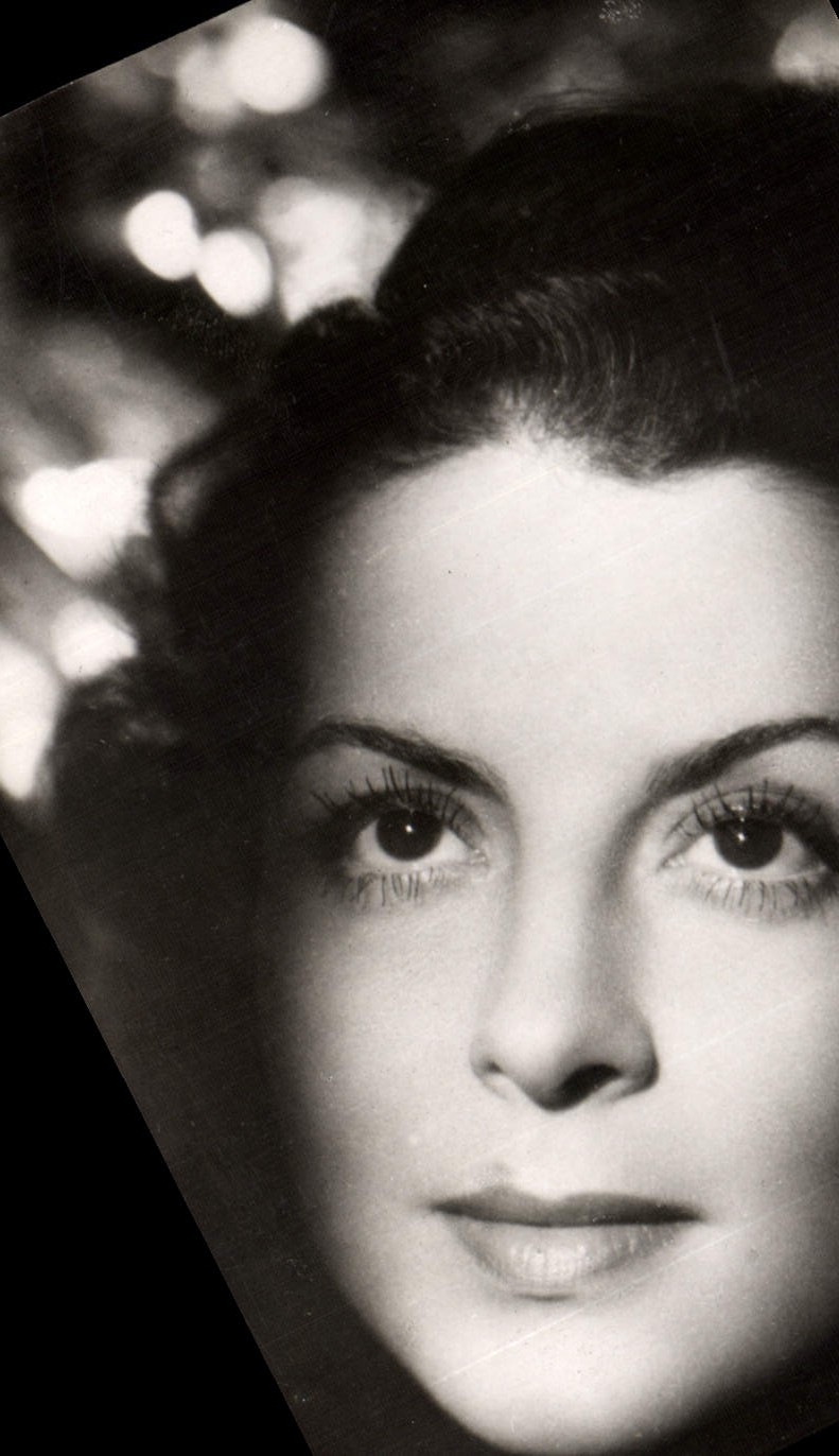 CPM Cinema Renee Saint-Cyr 