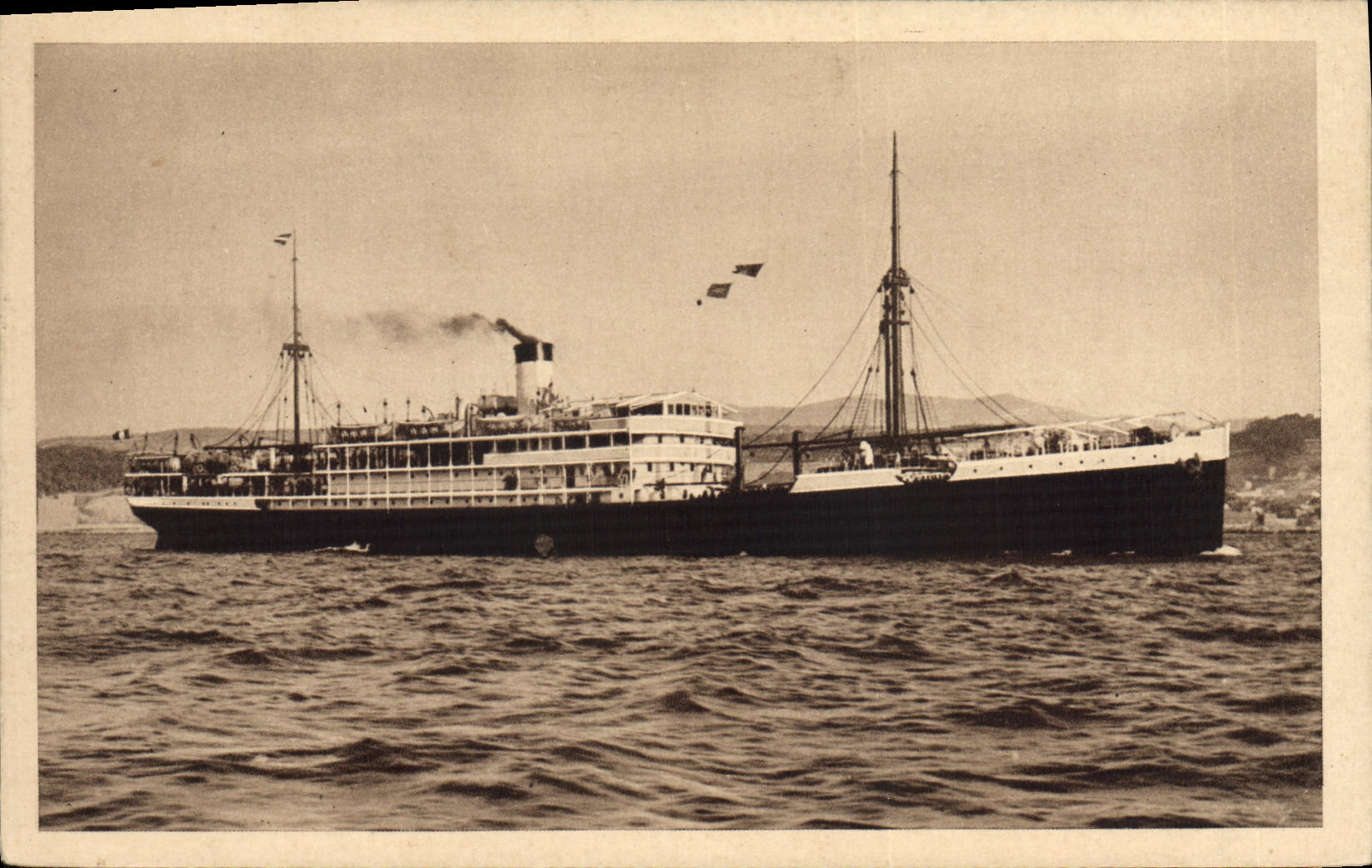 CPA Bateau Paquebot Hoggar Service rapide de Marseille a la Cote d'Afrique Compagnie Fraissinet