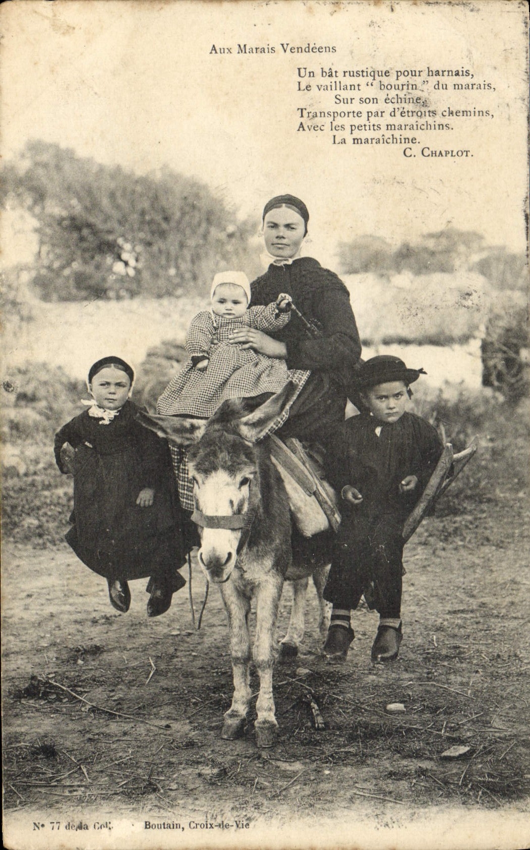 CPA Ane Mule Aux marais vendeens Femme Enfants