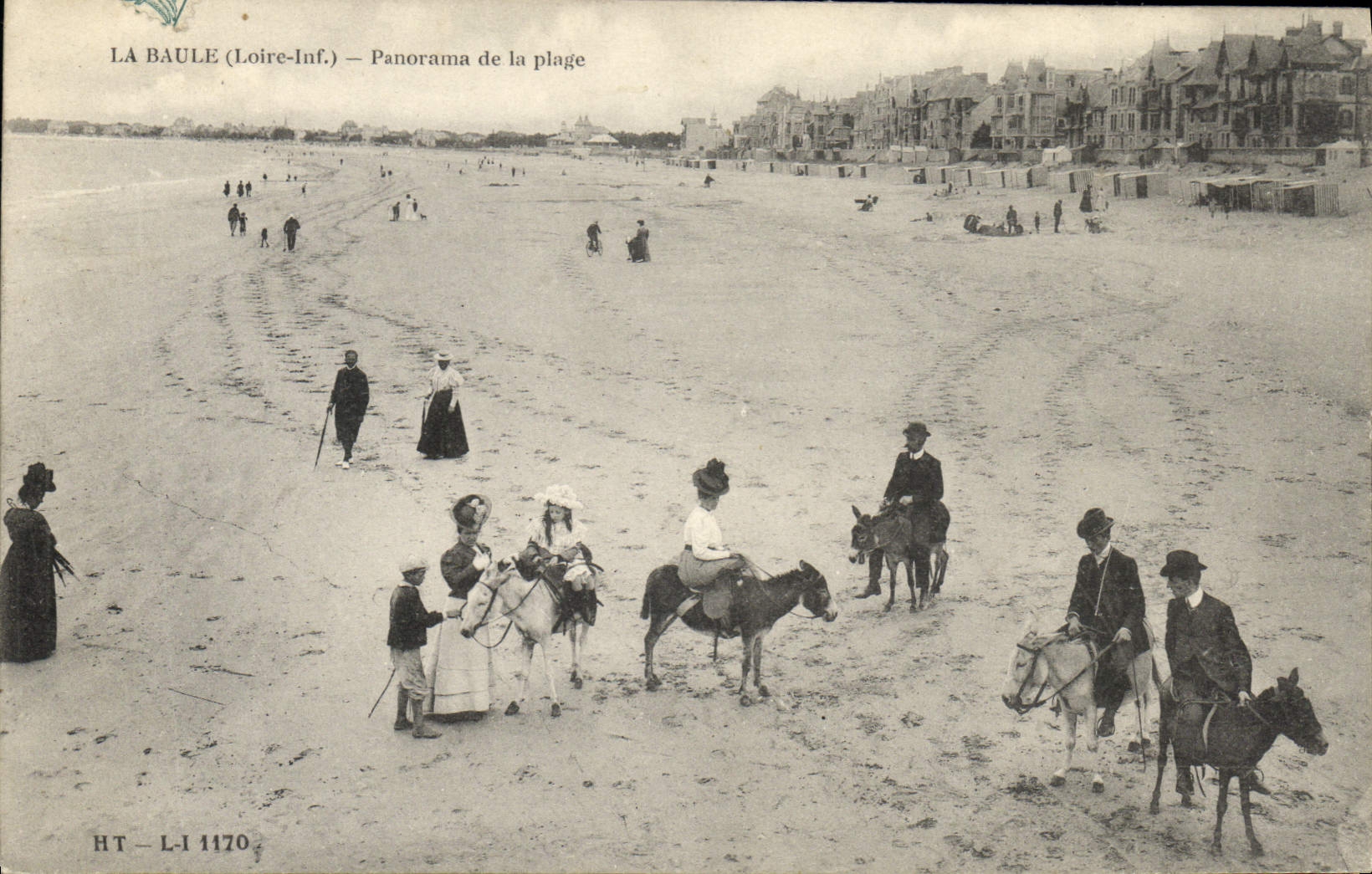 VINTAGE POSTCARD Ass Mule La Baule Panorama of the beach