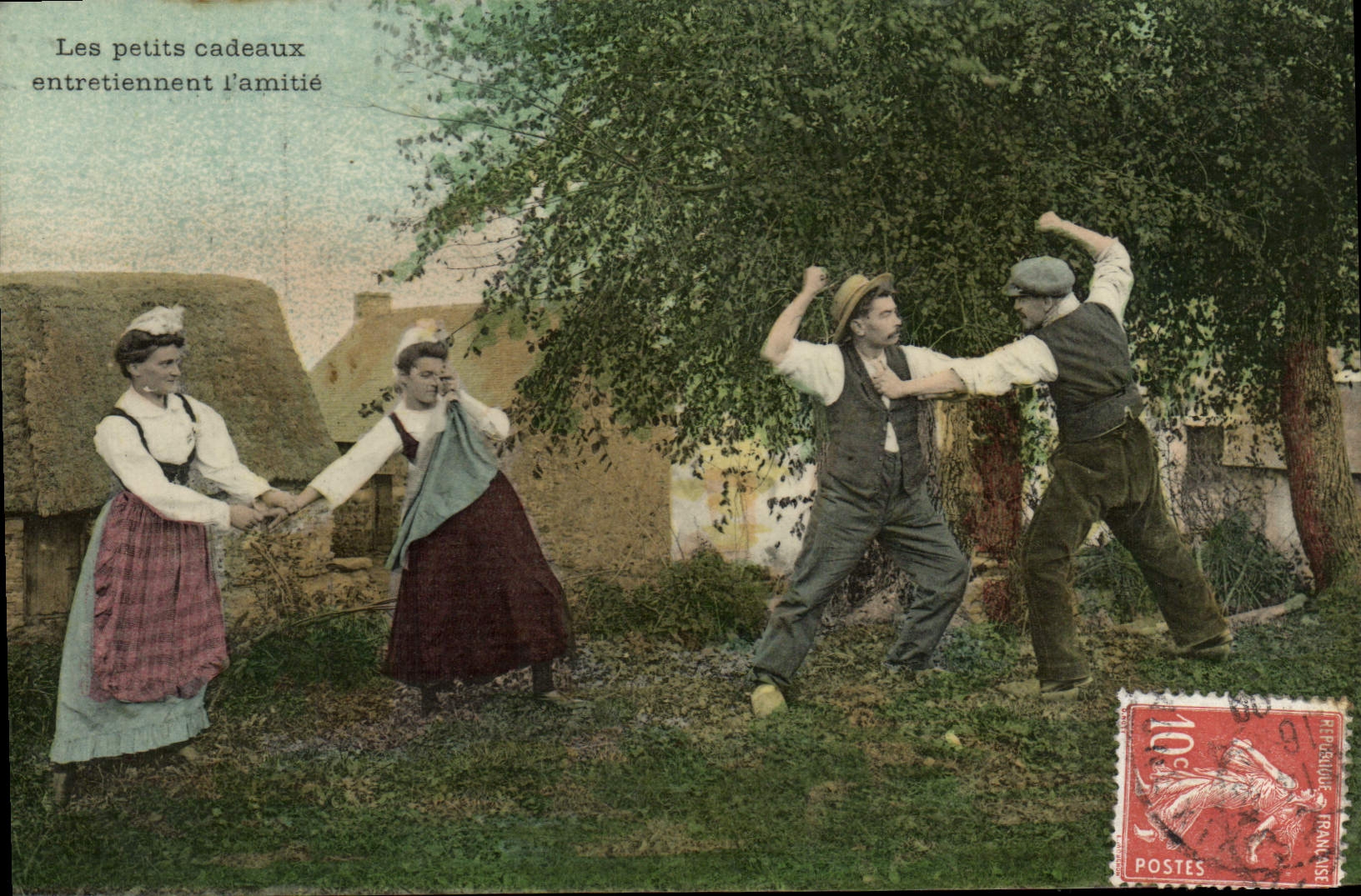 CPA Folklore Les petits cadeaux entretiennent l'amitie