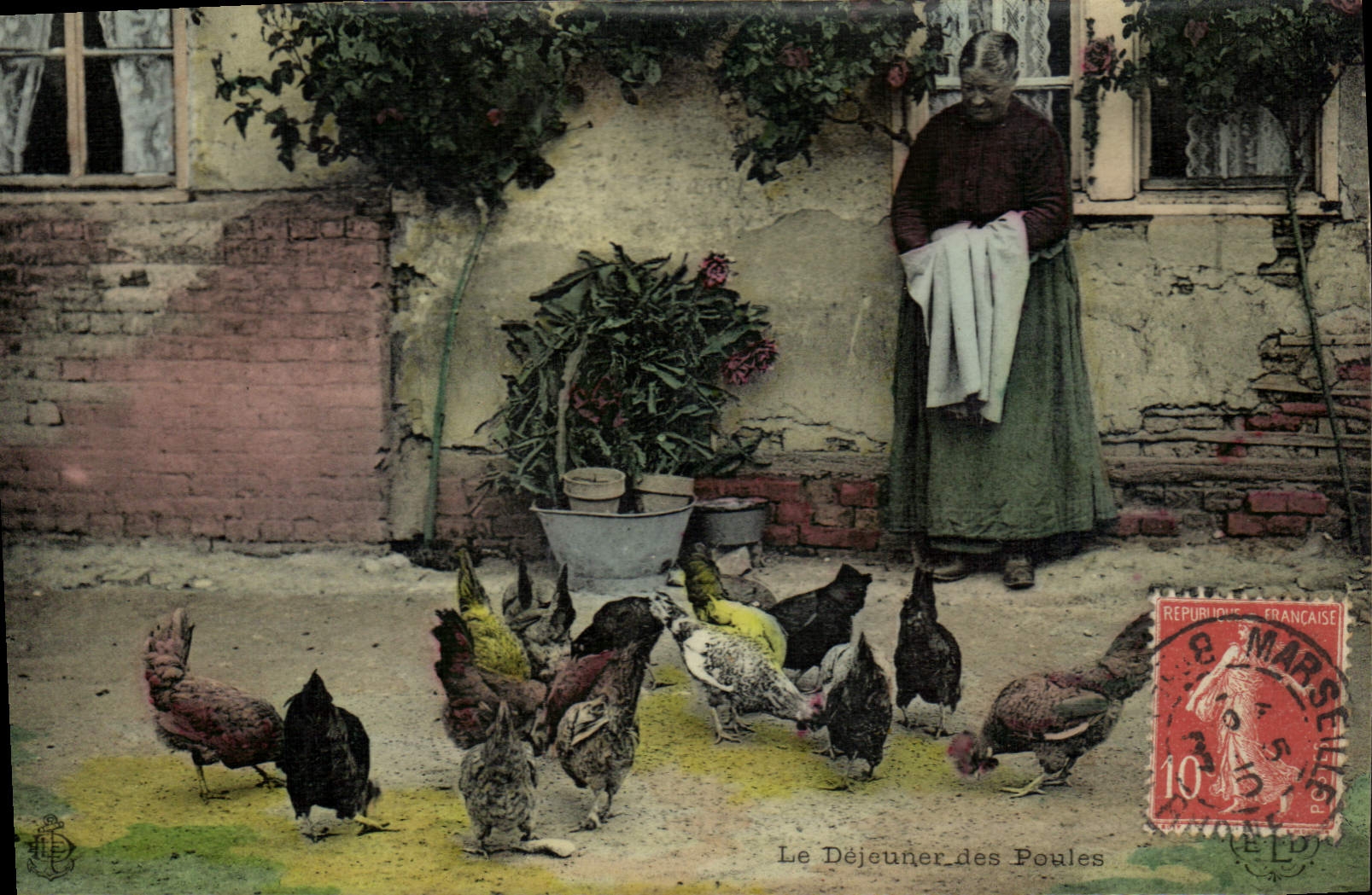 CPA Folklore Le dejeuner des poules 