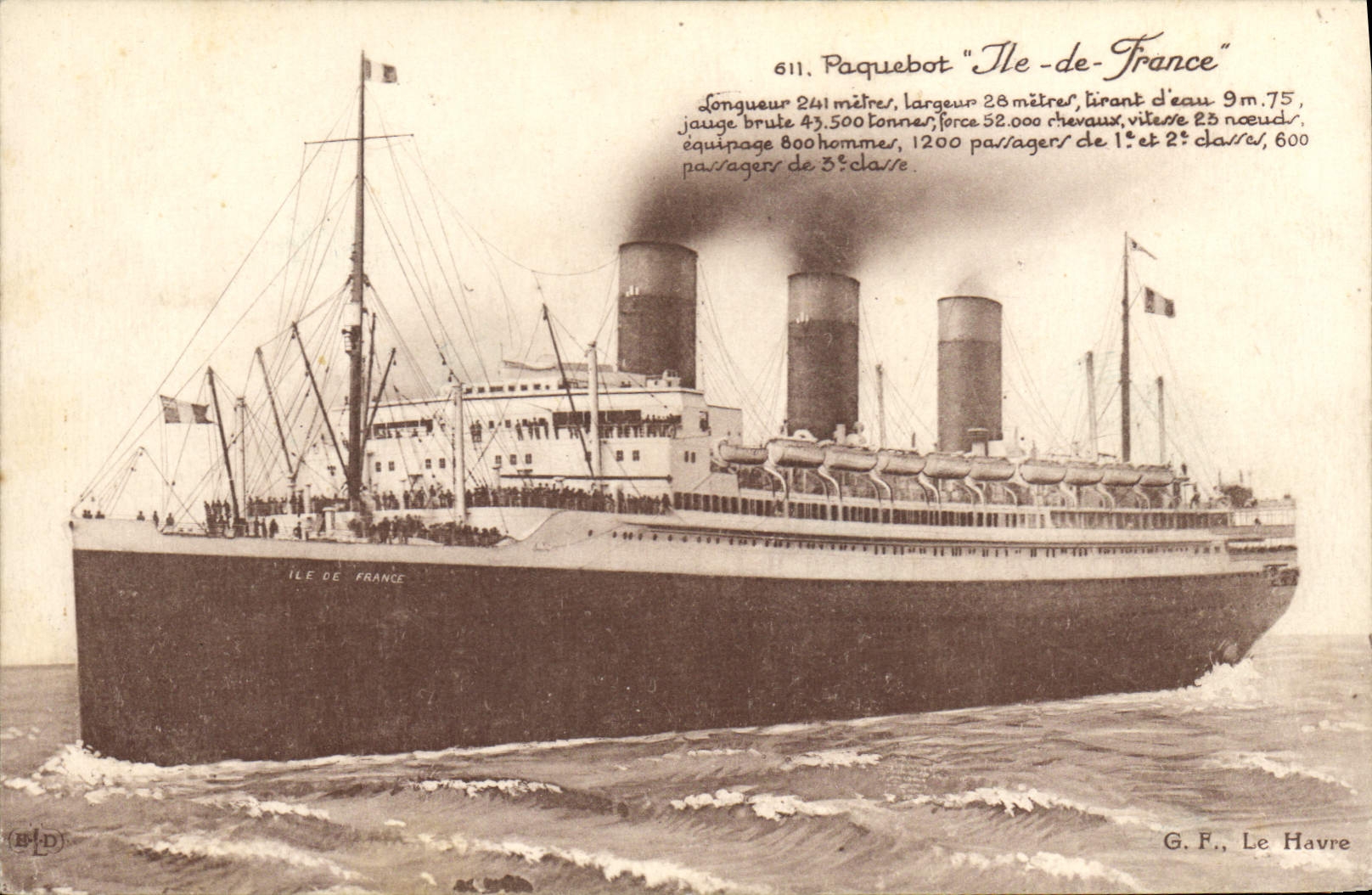 CPA Bateau Paquebot Ile de France 