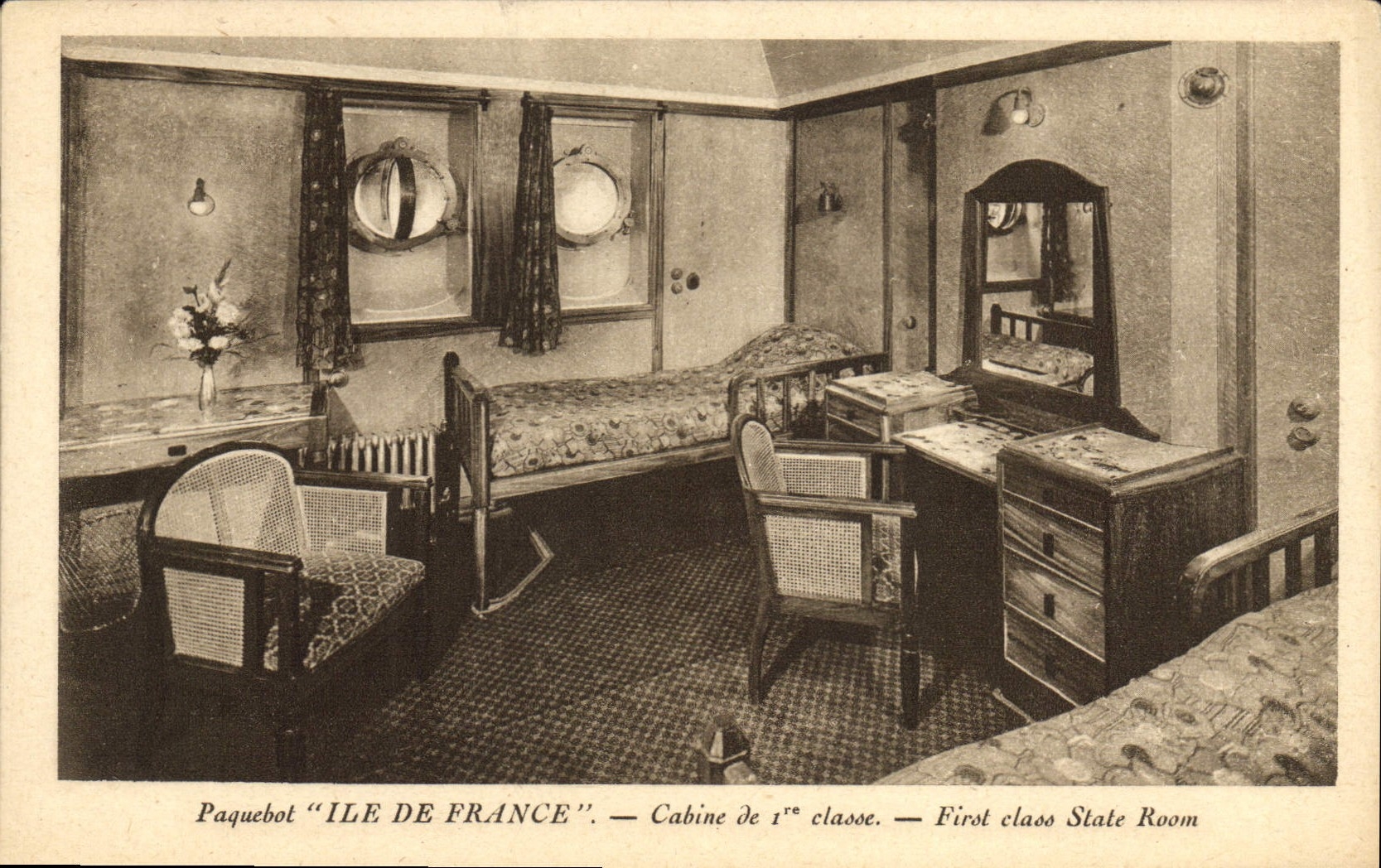 CPA Bateau Paquebot Ile de France Cabine de 1ere classe 