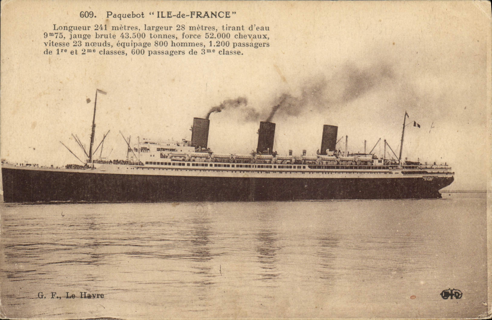 CPA Bateau Paquebot Ile de France 