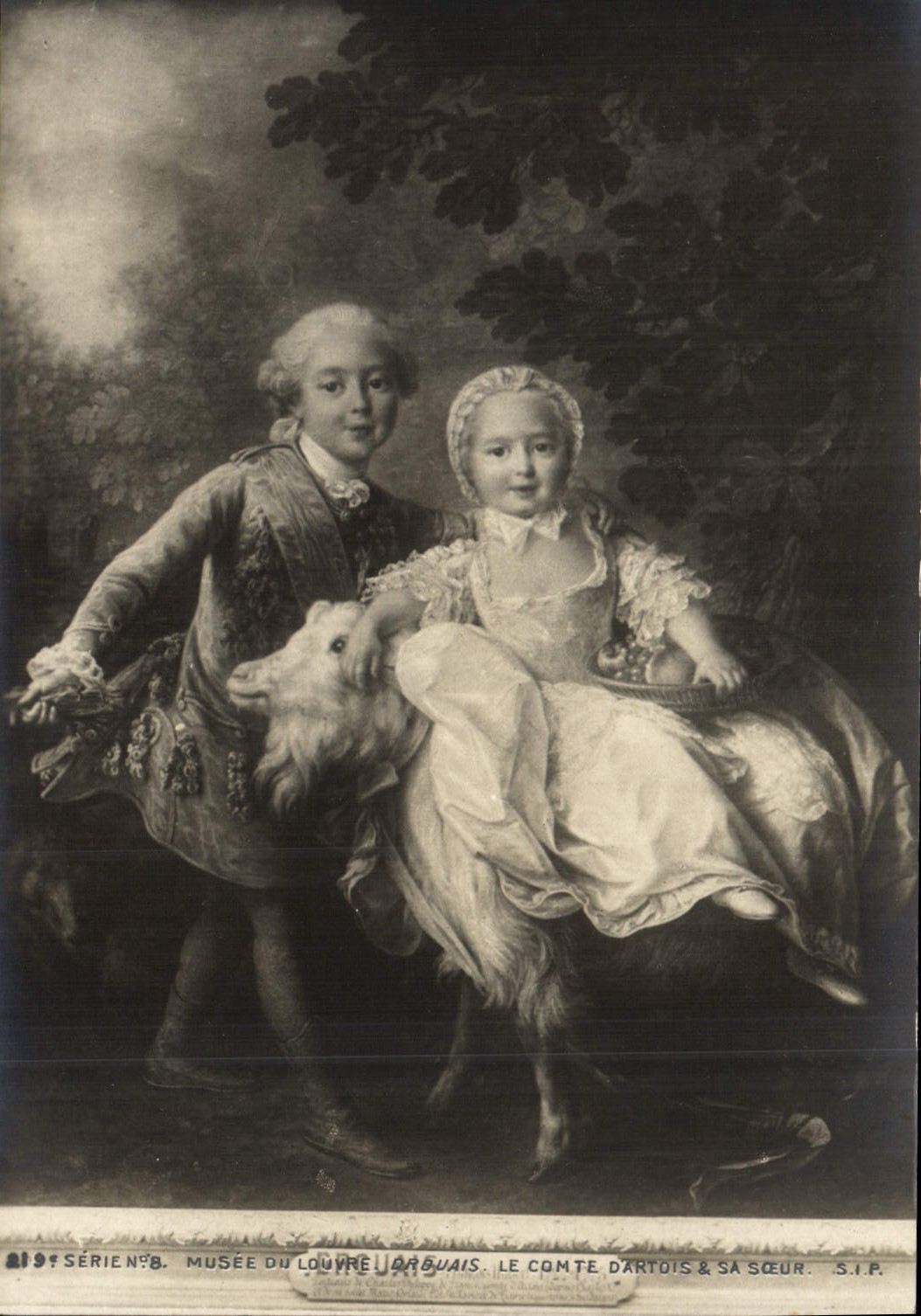 VINTAGE POSTCARD Goat Paris Museum of Louvre Drouais the count d' Artois and his sister