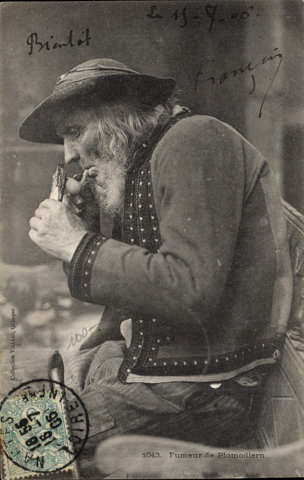 CPA Folklore Fumeur de Plomodiern Tabac 