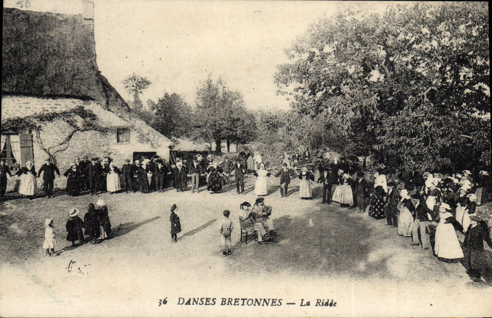 CPA Folklore Danses bretonnes La ridee