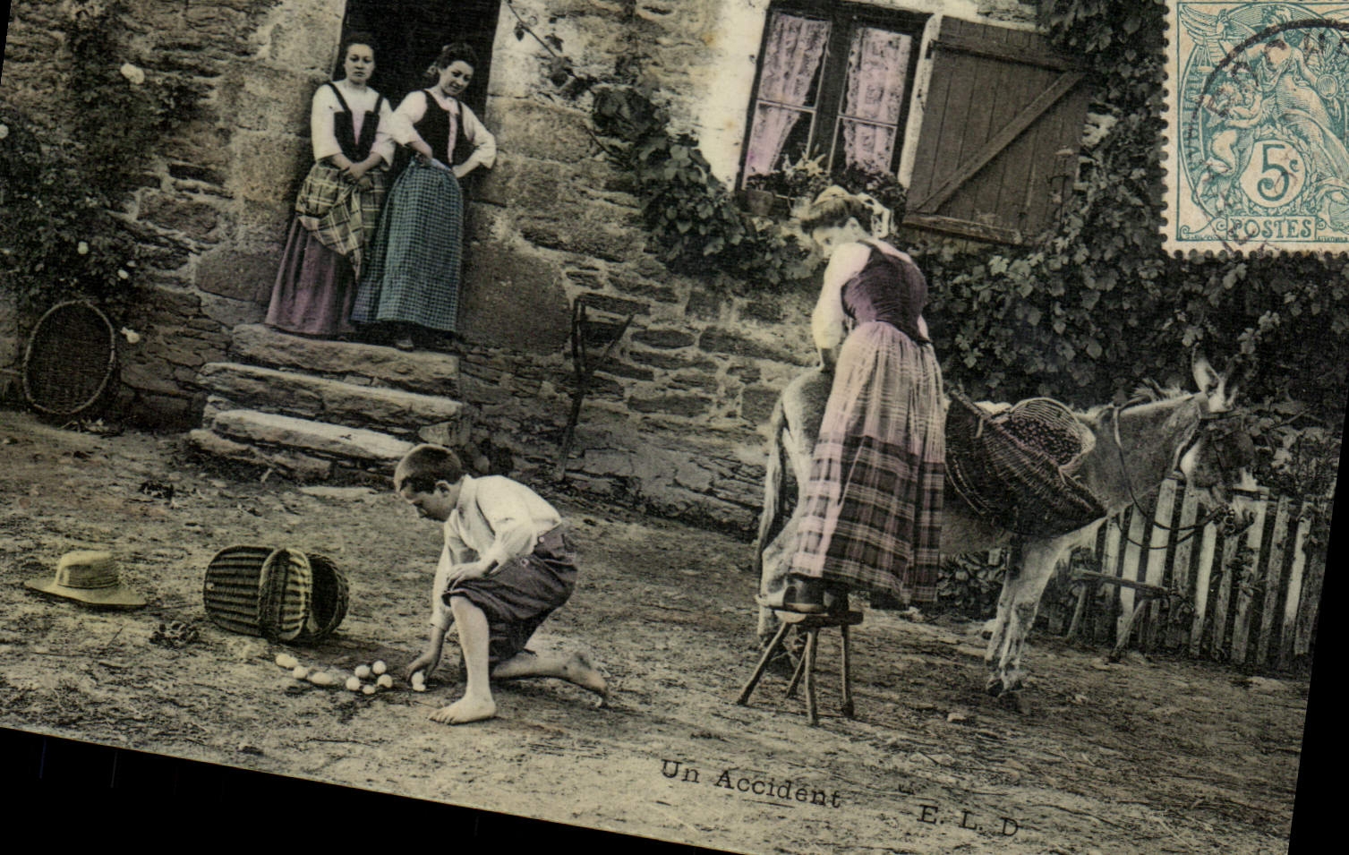 CPA Folklore Un accident Enfants Ane Mule 